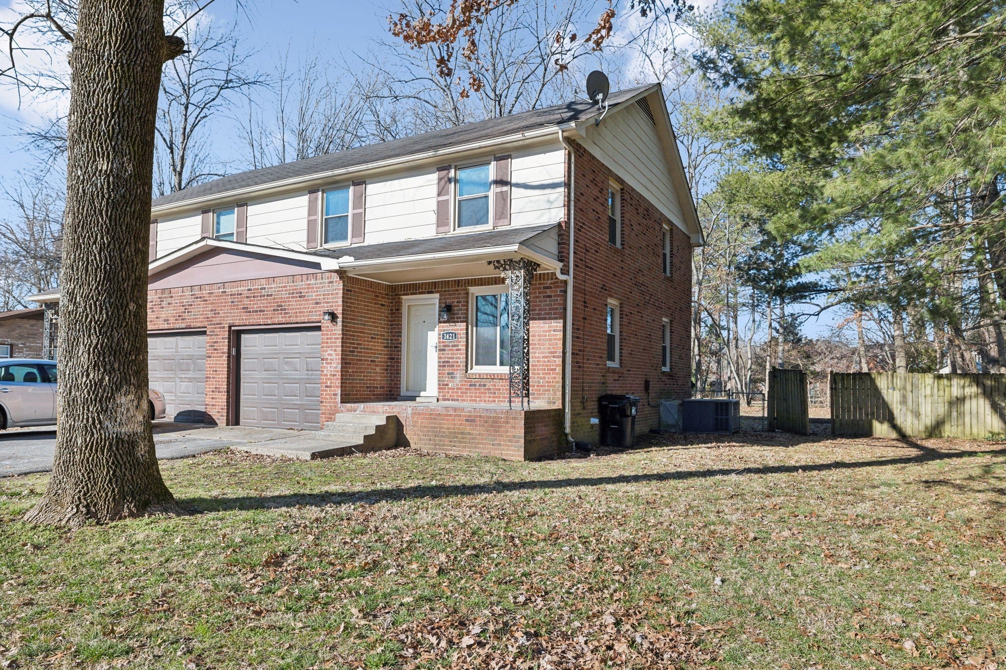 1421 Huntington Dr