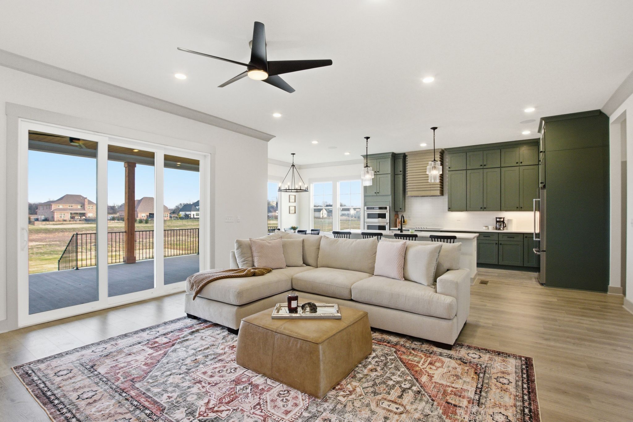 5509 E Overall Creek Rd