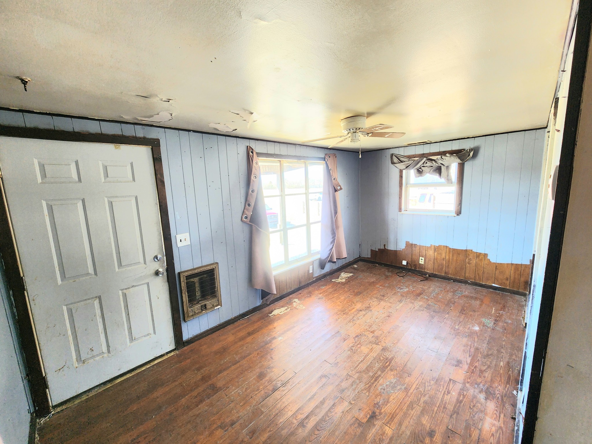 1102 N Washington St