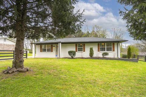 4304 Central Valley Dr Hermitage TN 37076