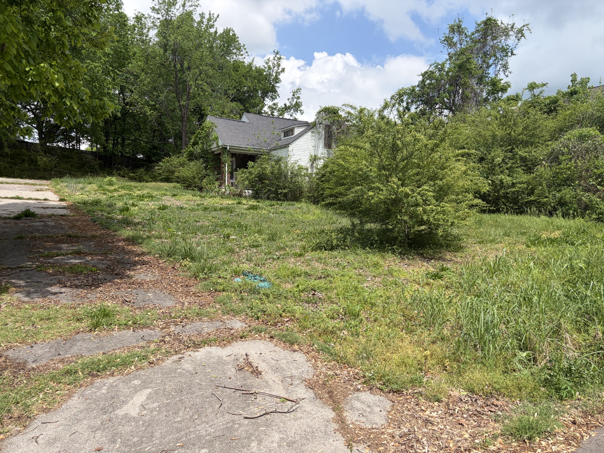 Photo 1 of 1 — 111 Turner St, Ashland City, TN 37015
