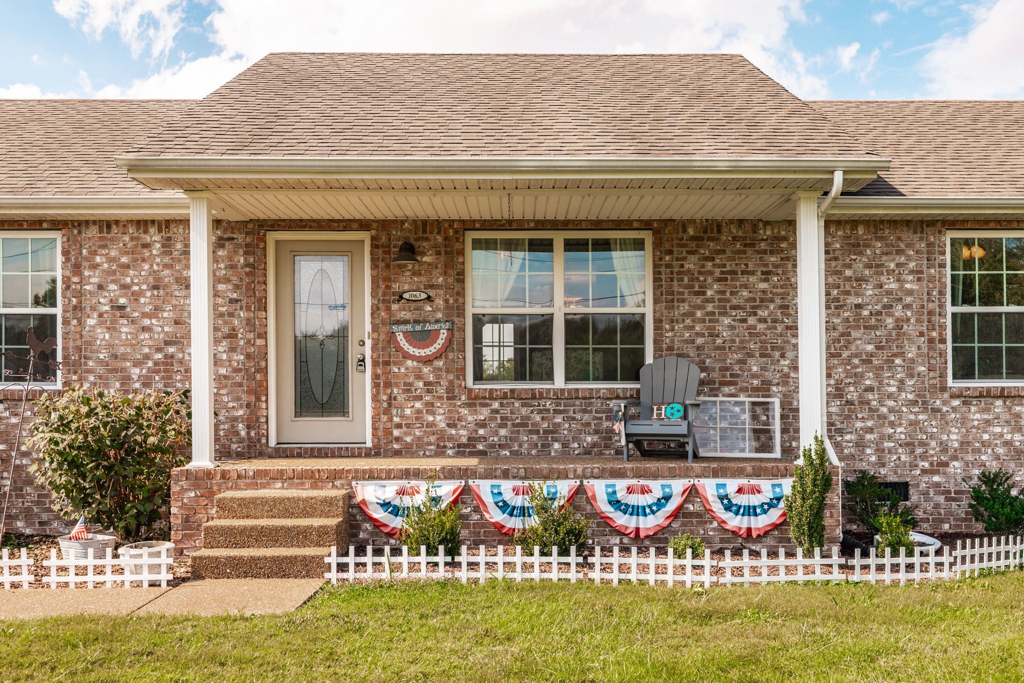 1063 Deasy Ln