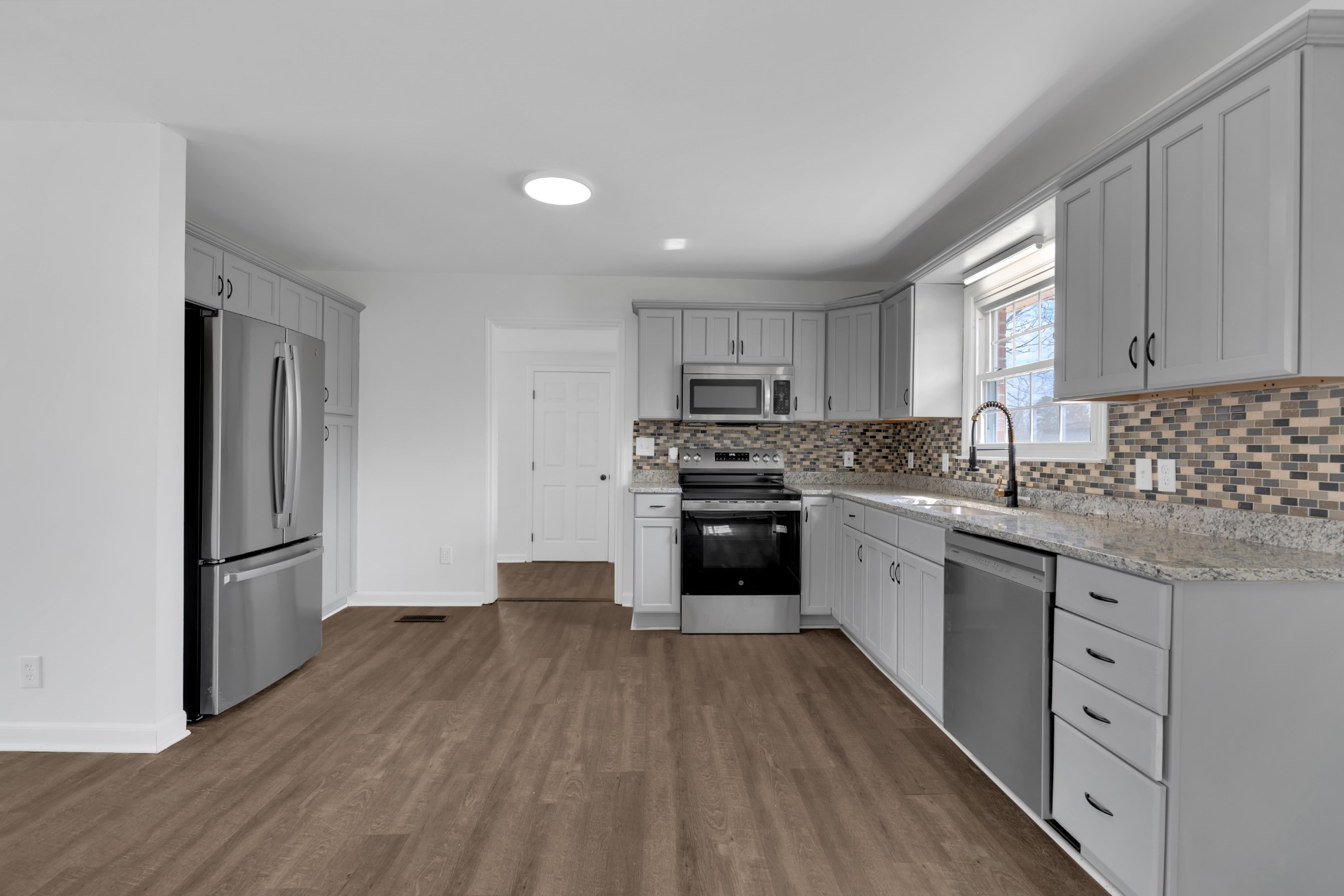1004 Oak Dr