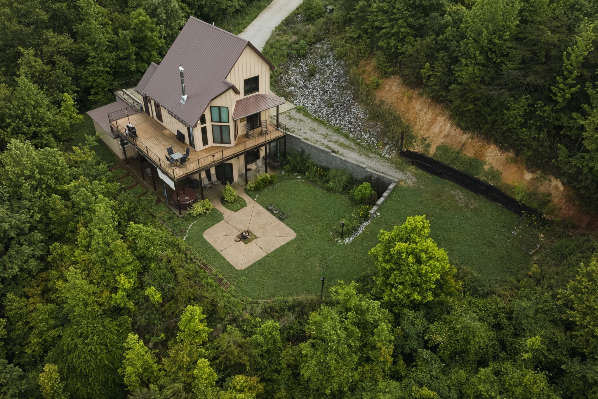 View Waverly, TN 37185 house
