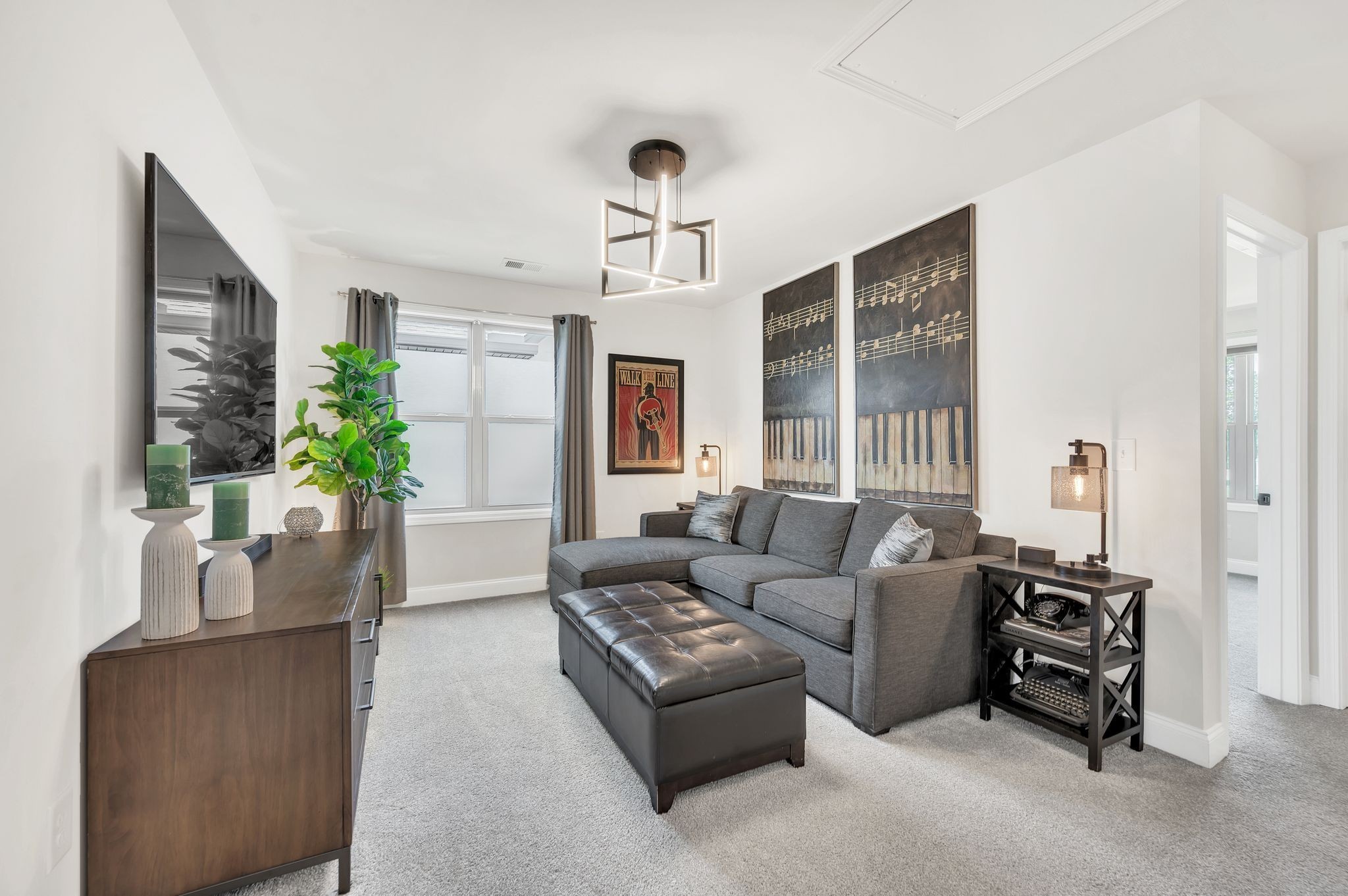 Nashville, Tennessee 37214, United States, 3 Bedrooms Bedrooms, ,3 BathroomsBathrooms,Residential,Active,219787