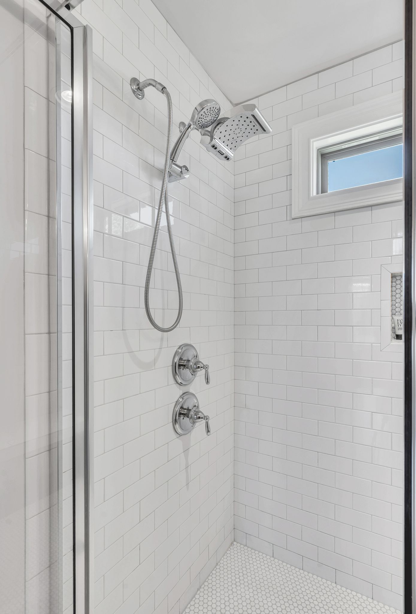 Nashville, Tennessee 37214, United States, 3 Bedrooms Bedrooms, ,3 BathroomsBathrooms,Residential,Active,219787