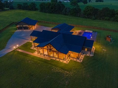 464 Old Petersburg Pk Petersburg TN 37144