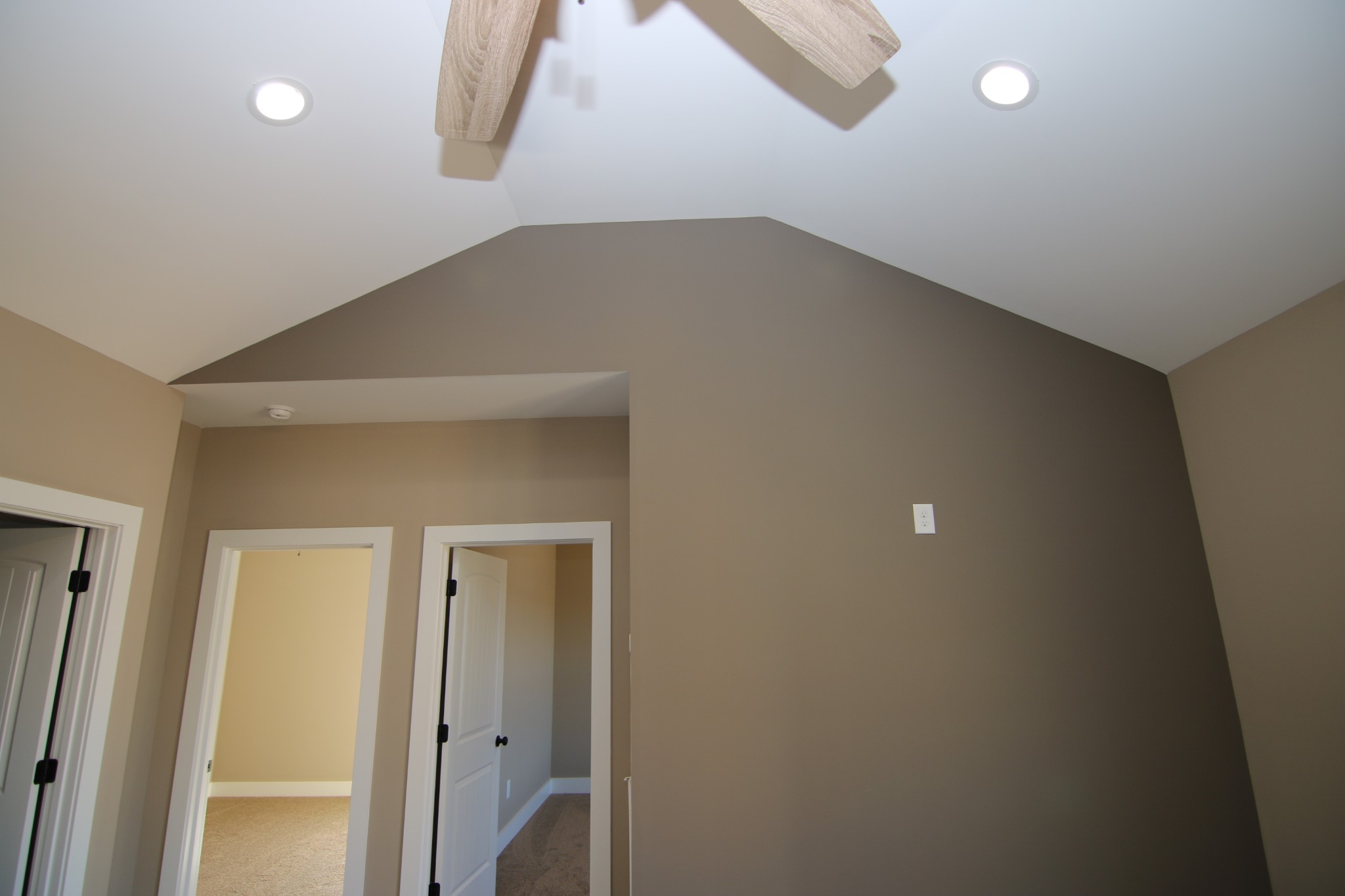 101 N Statesville Ave