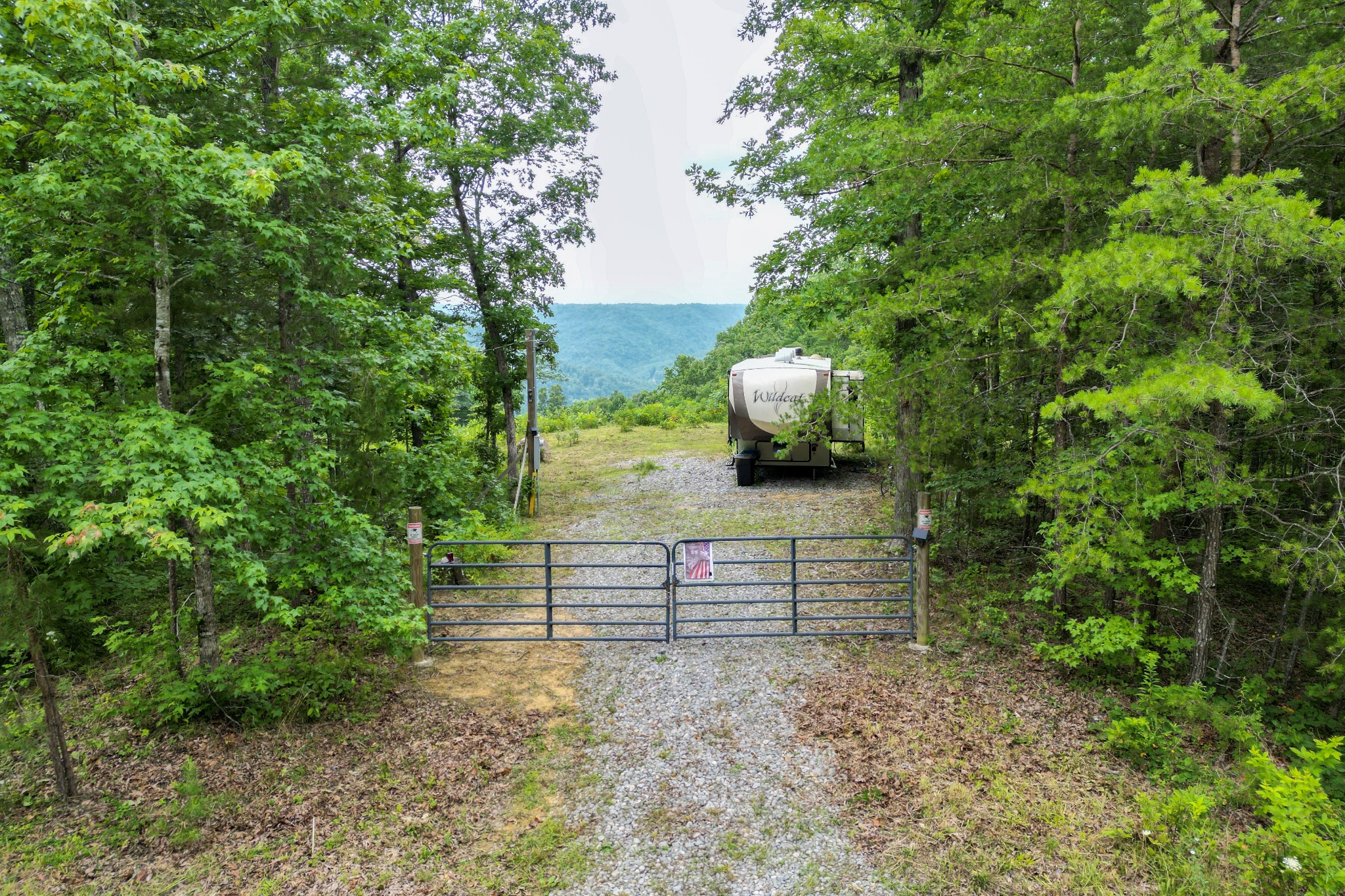 Photo 1 of 12 — 722 Flat Top View Ln, Wilder, TN 38589