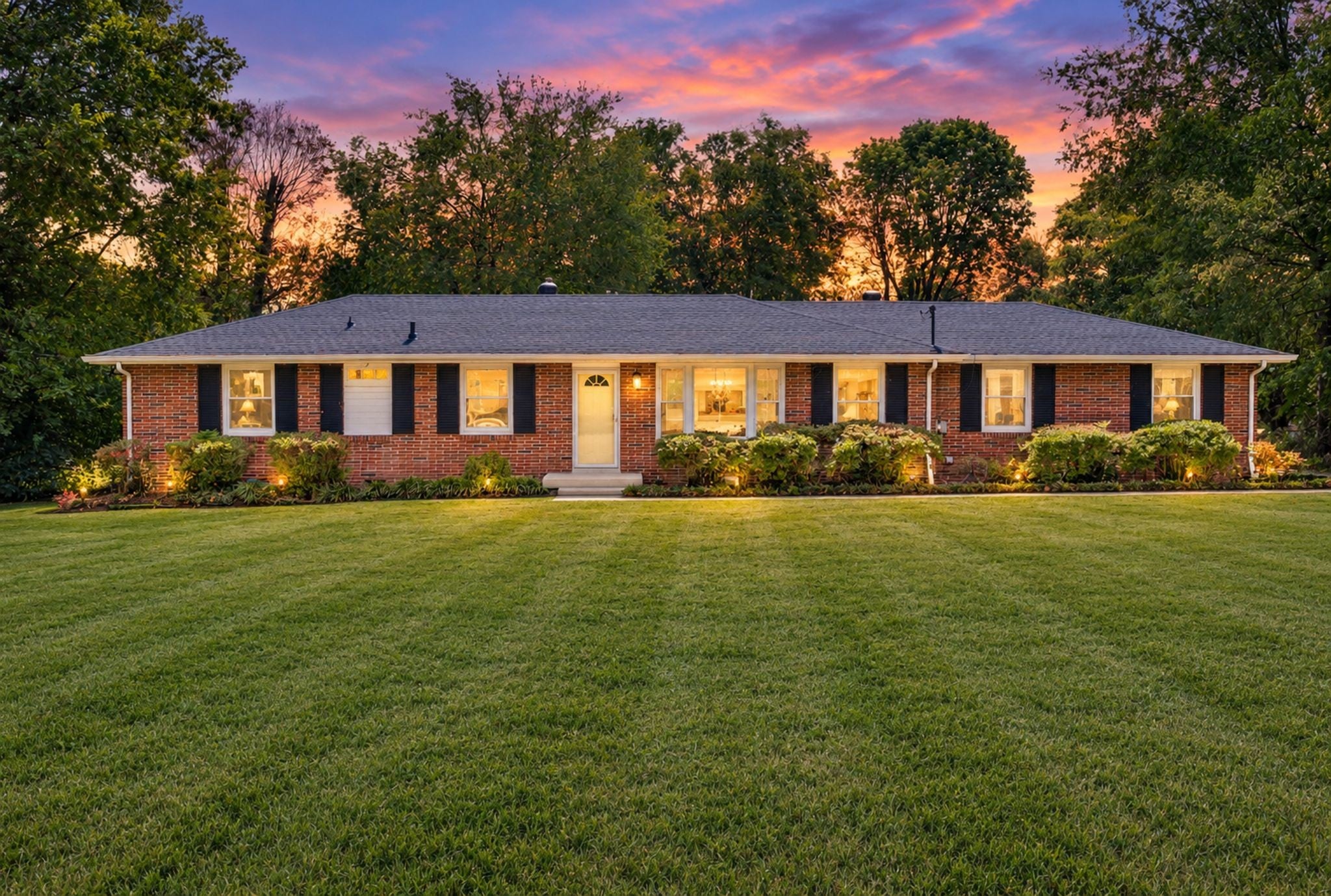 3-bed listing at 570 Joyce Ln, Nashville