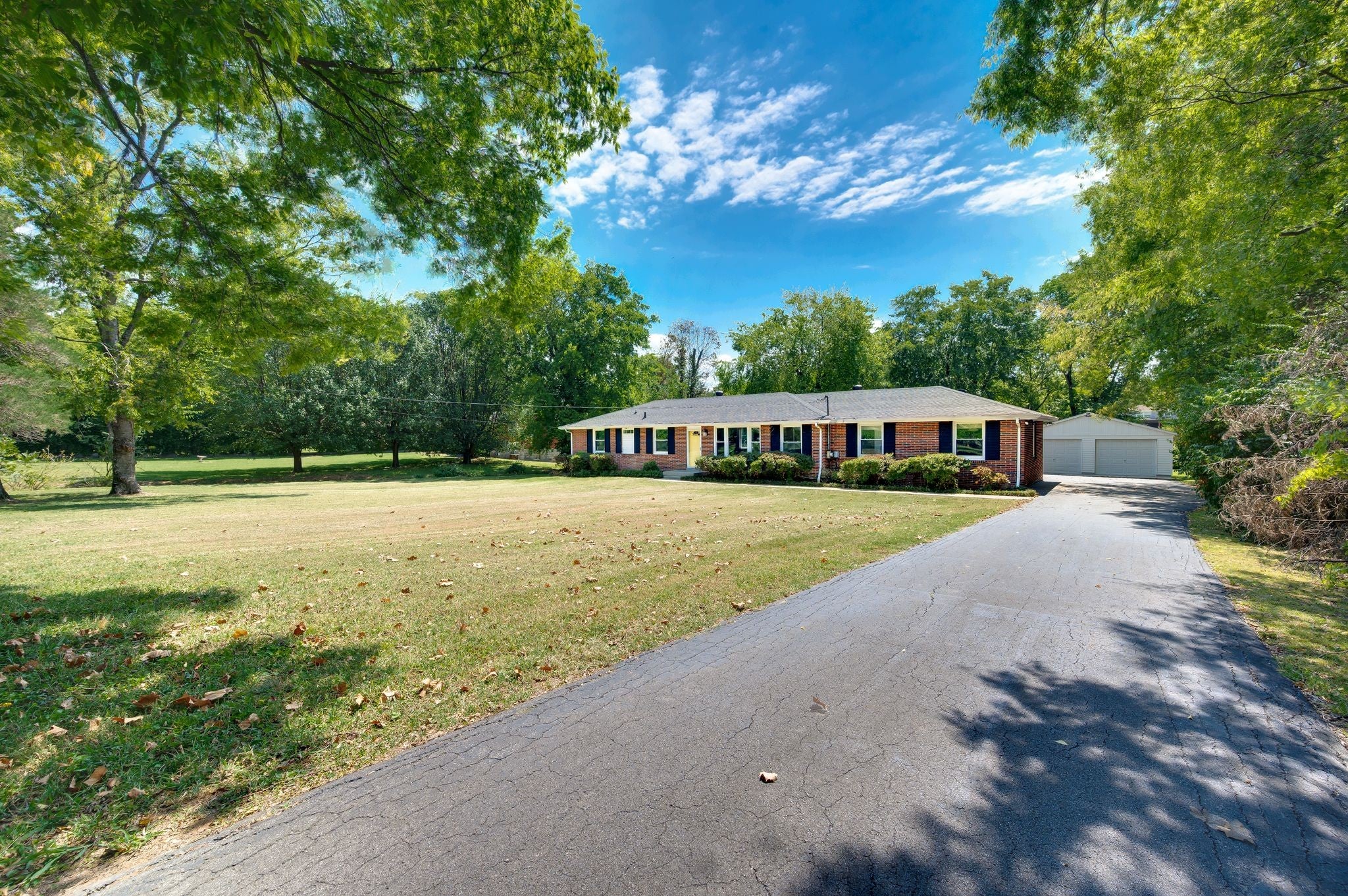 570 Joyce Ln