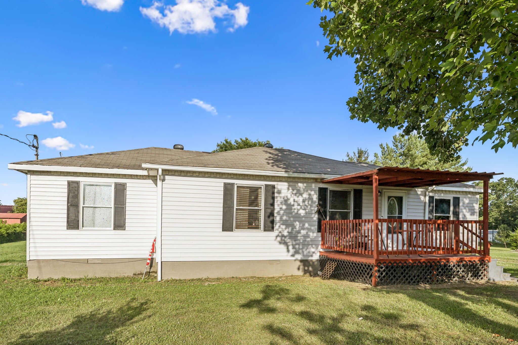 537 Isbell Ln