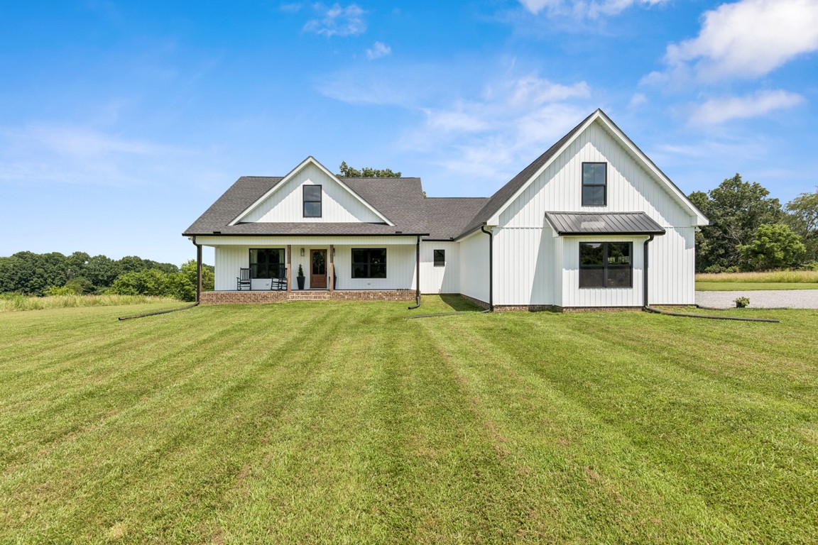 2590 Oakdale Rd