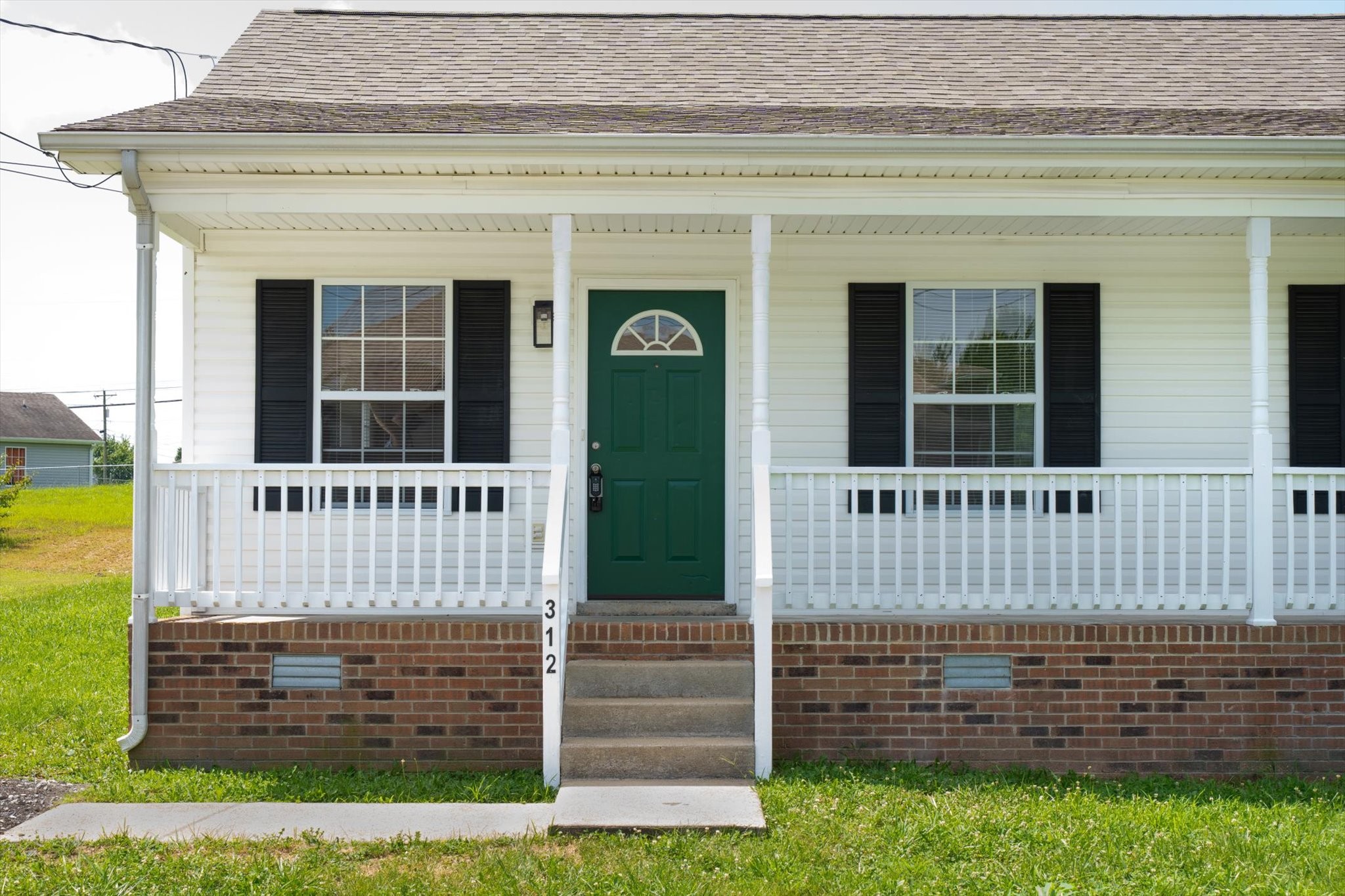 312 Lansinger Ln