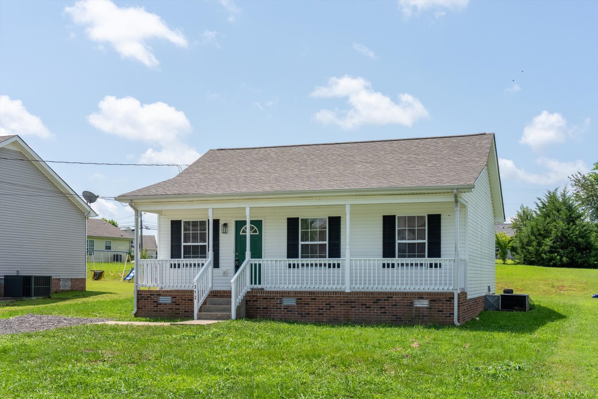 312 Lansinger Ln