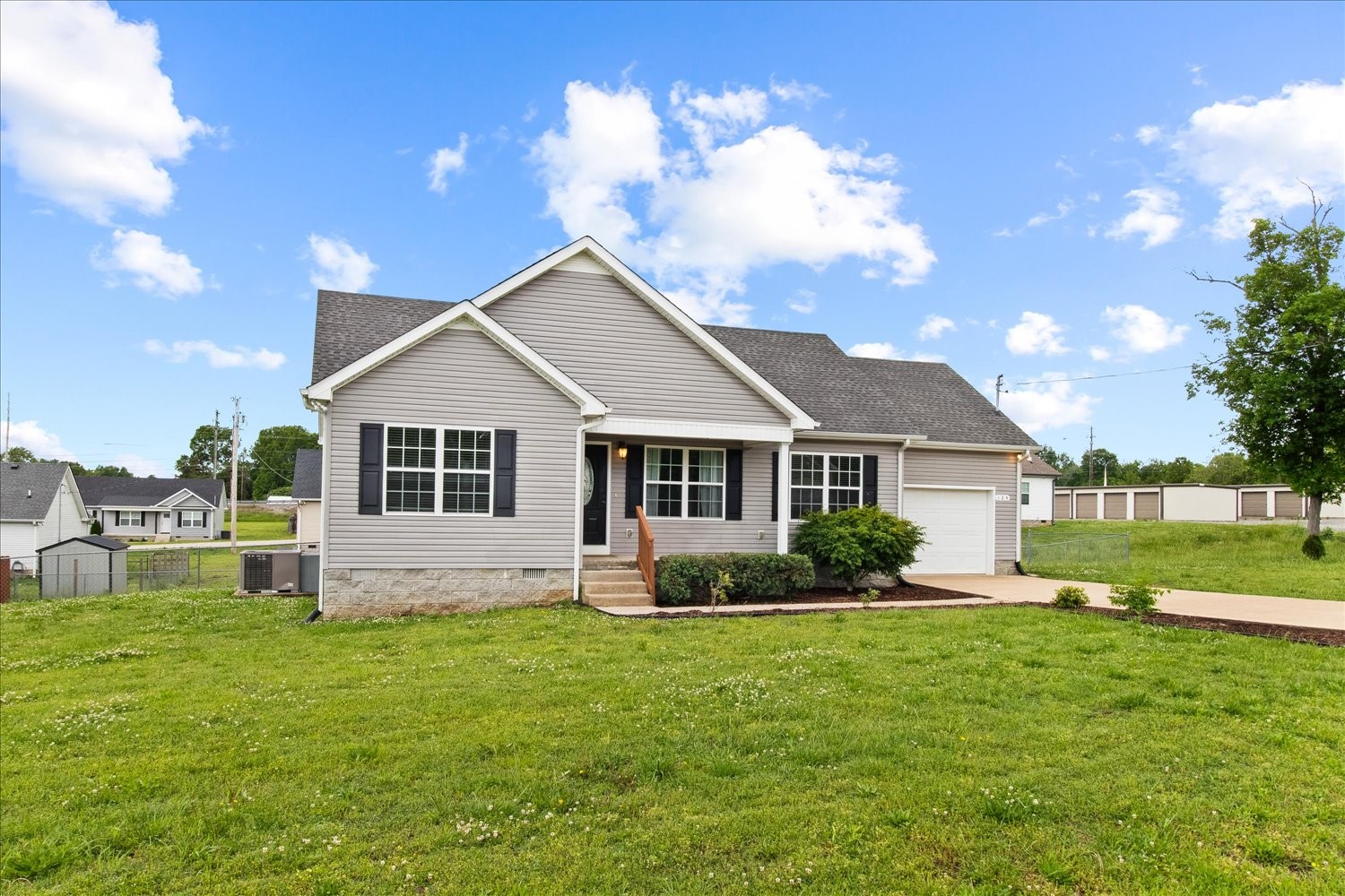 125 Southview Dr