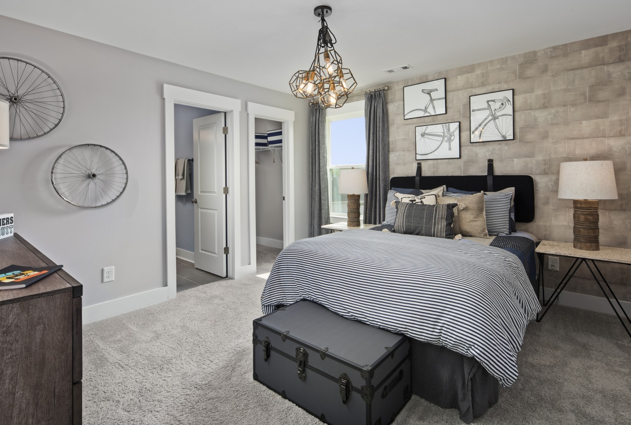 1920 Hildebrand Lane