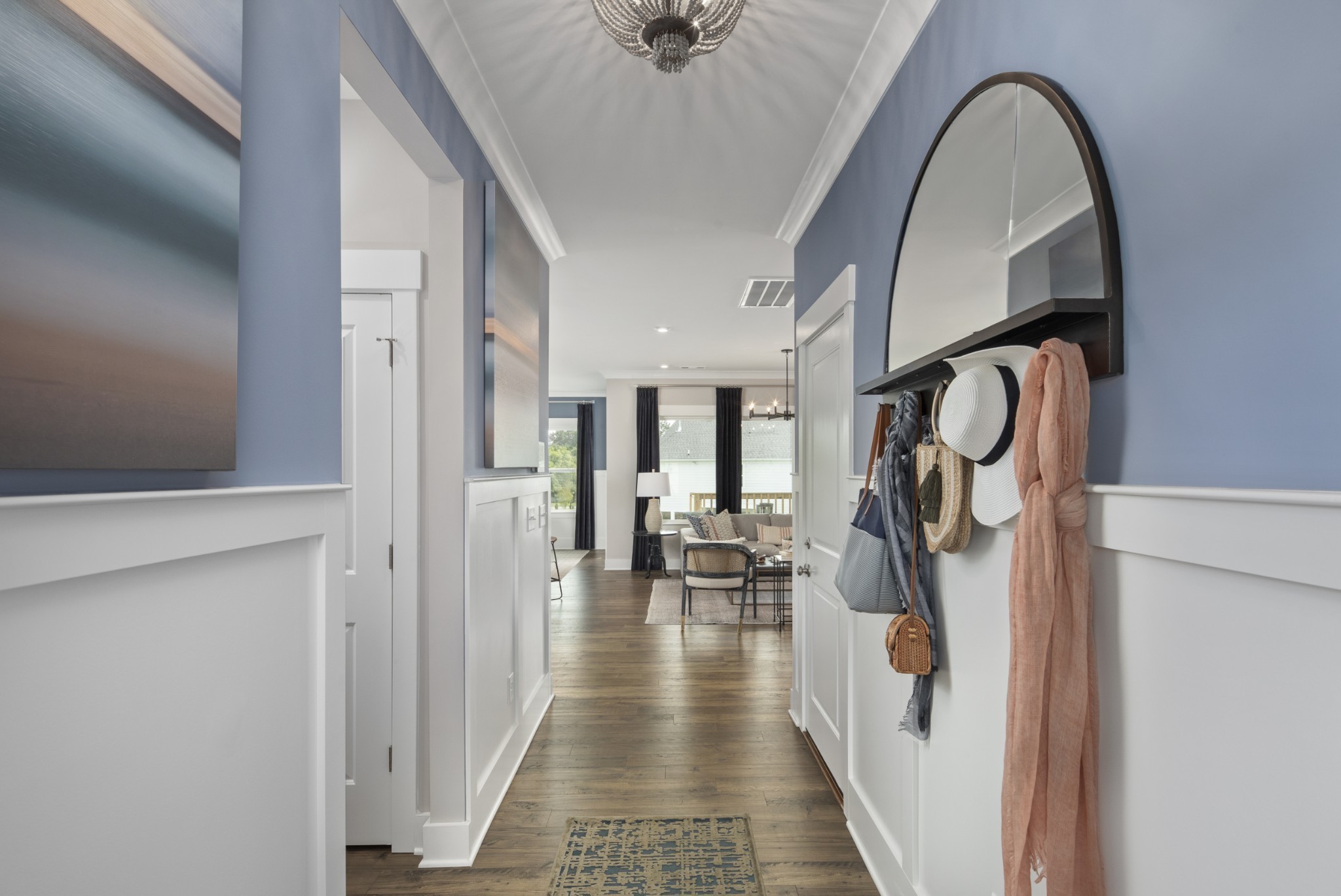 1920 Hildebrand Lane