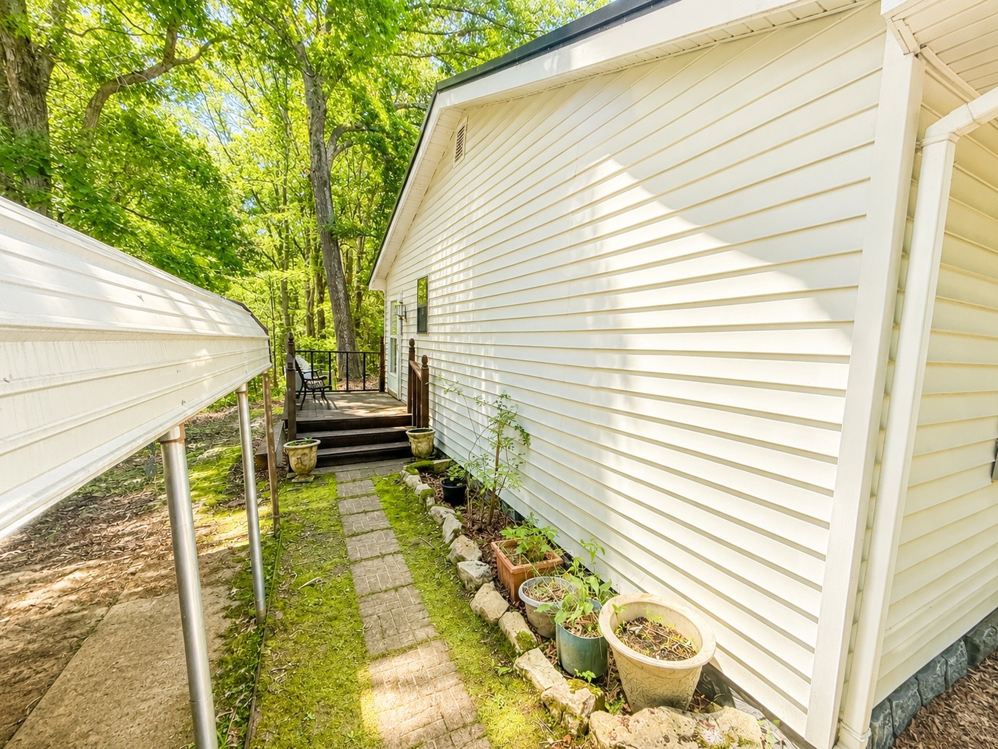 875 New Friendship Rd