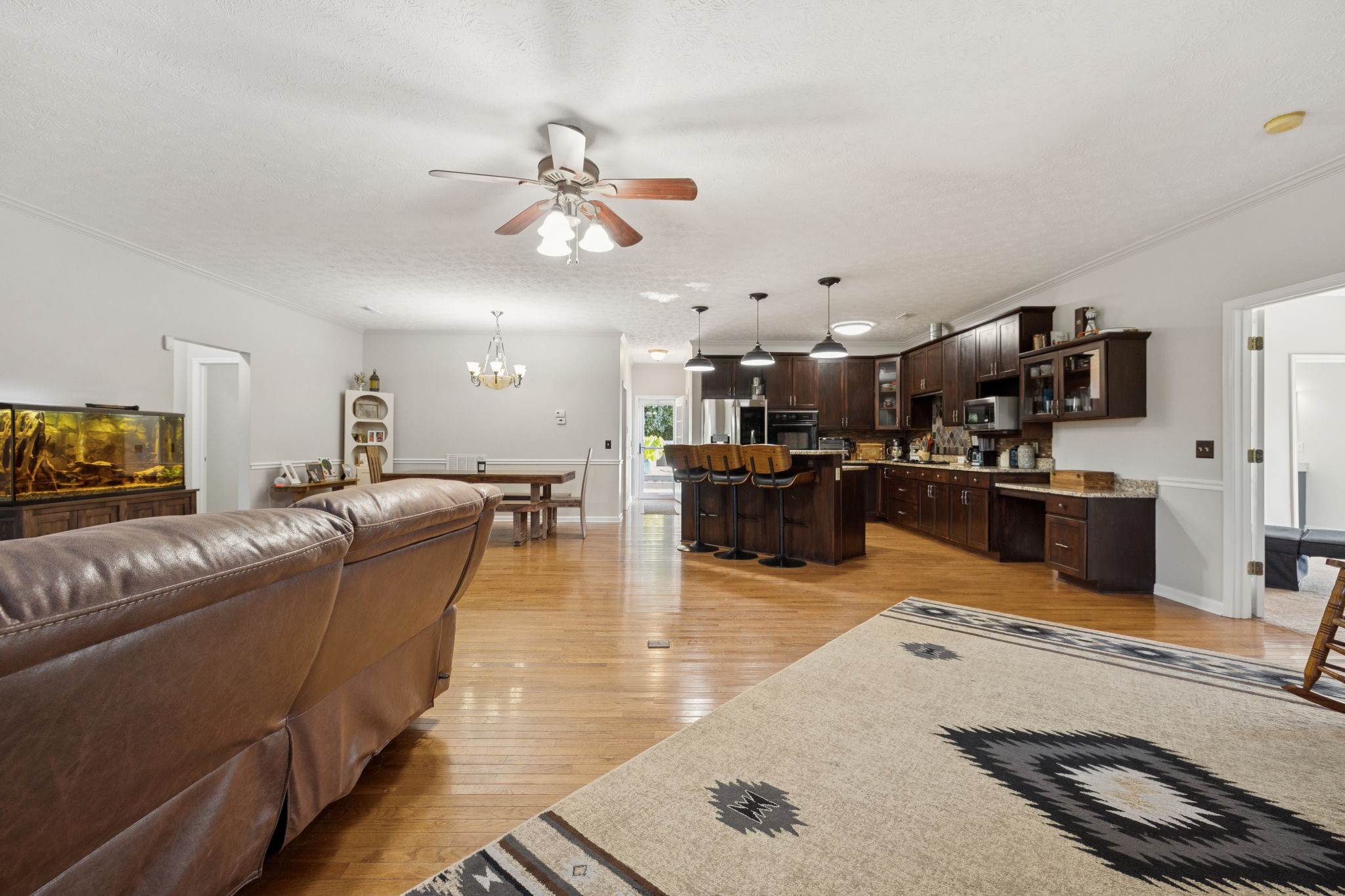 1018 Pleasant Valley Rd