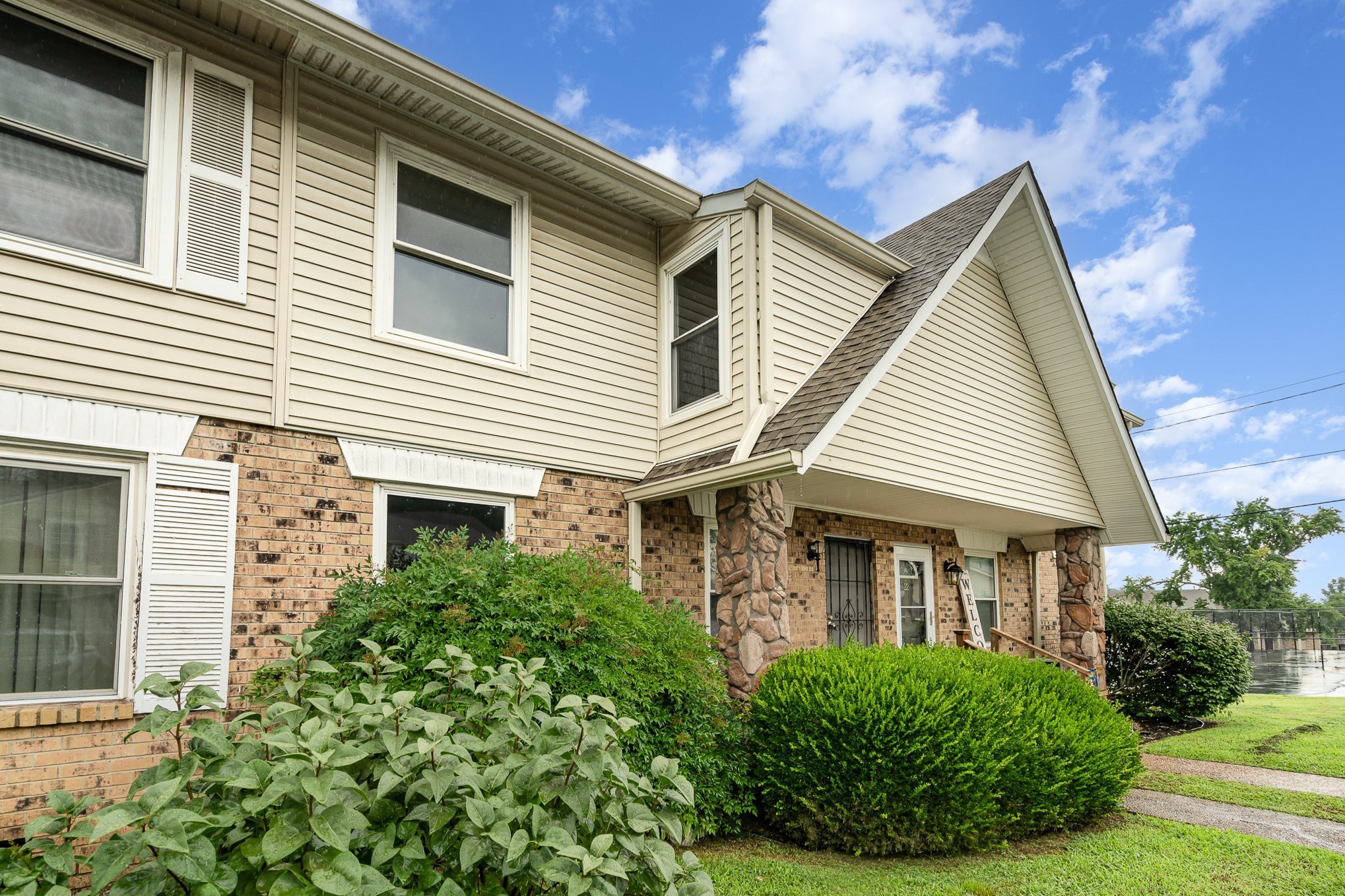 3880 Priest Lake Dr 21