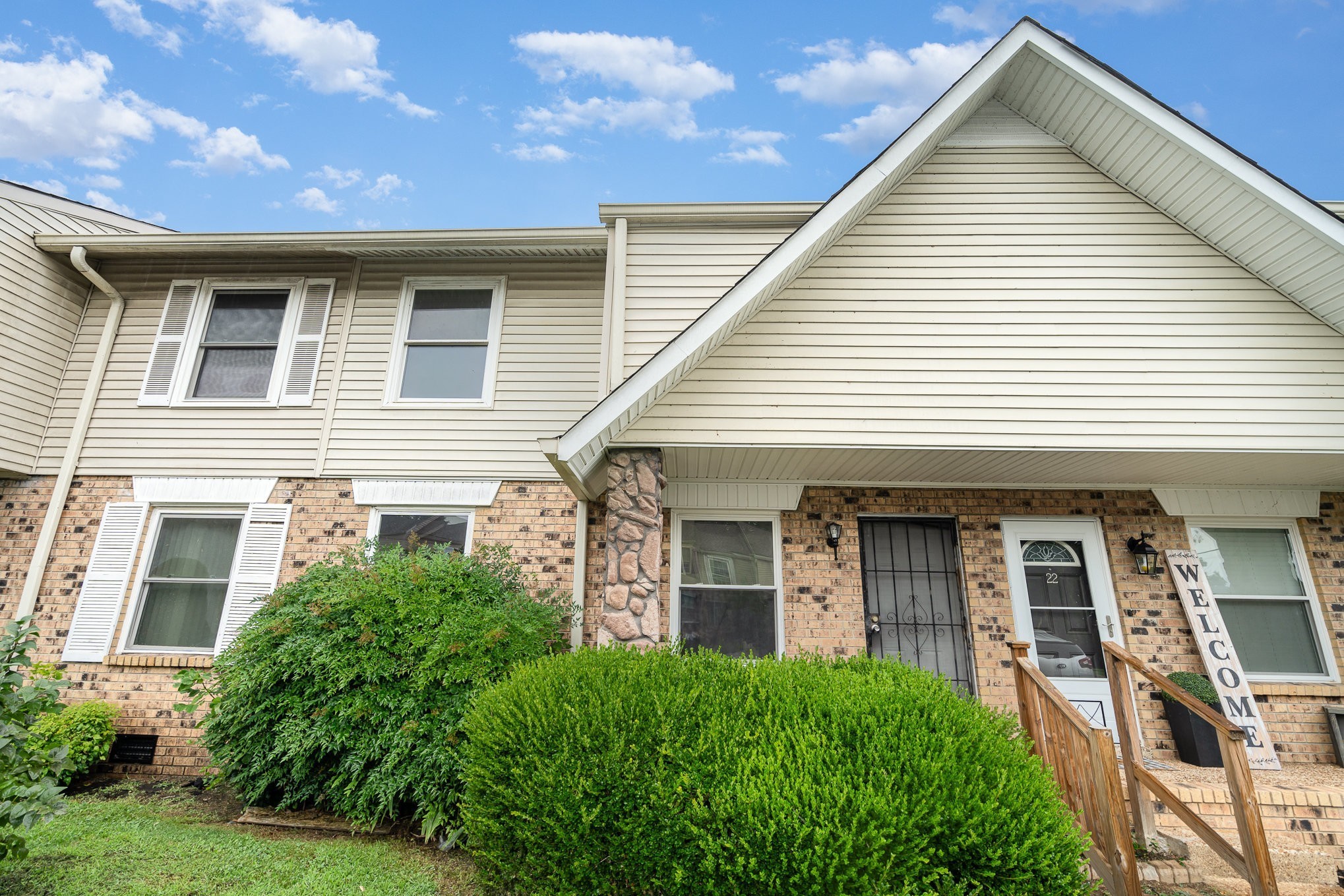 3880 Priest Lake Dr 21