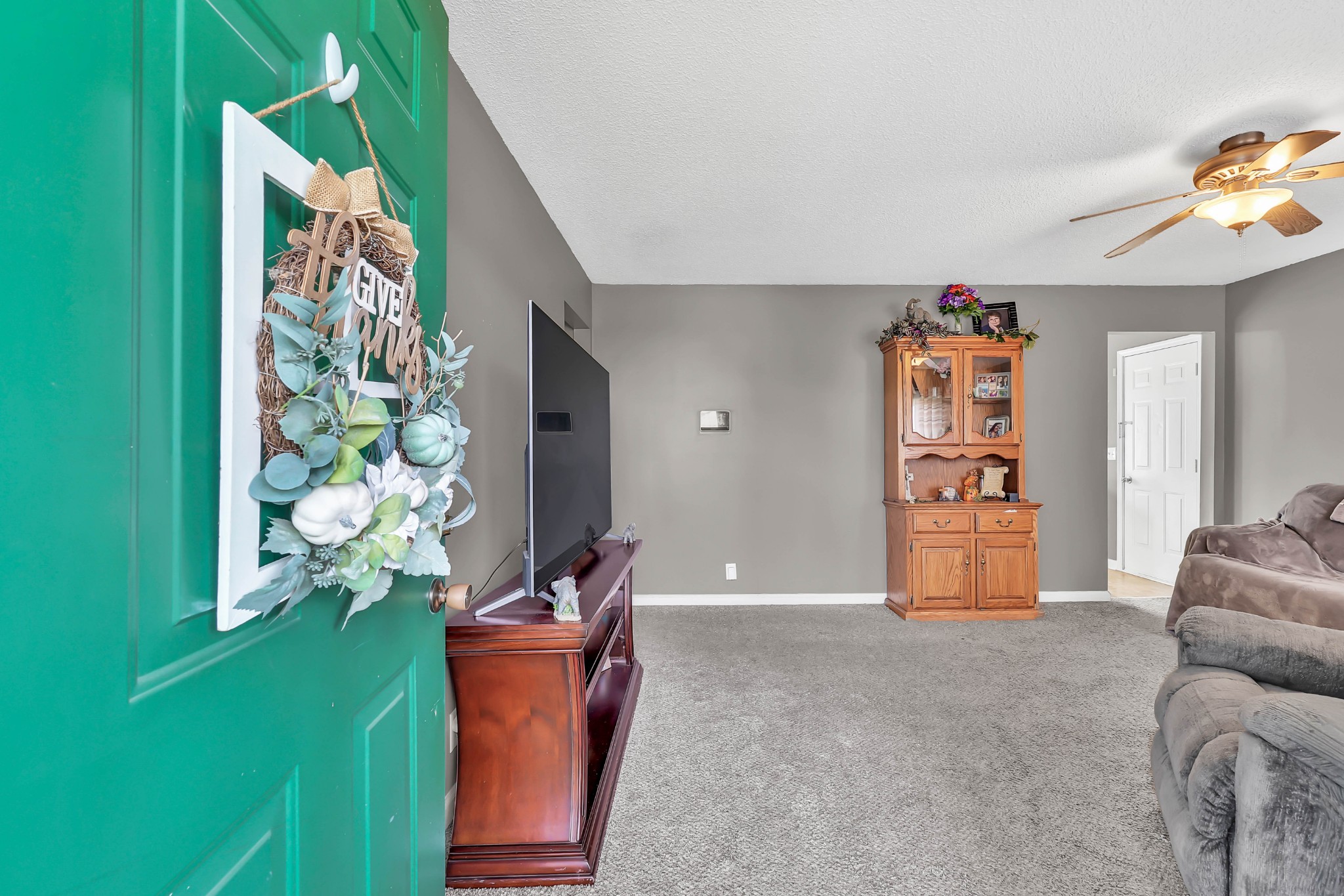 300 HUNTER OWENS COURT