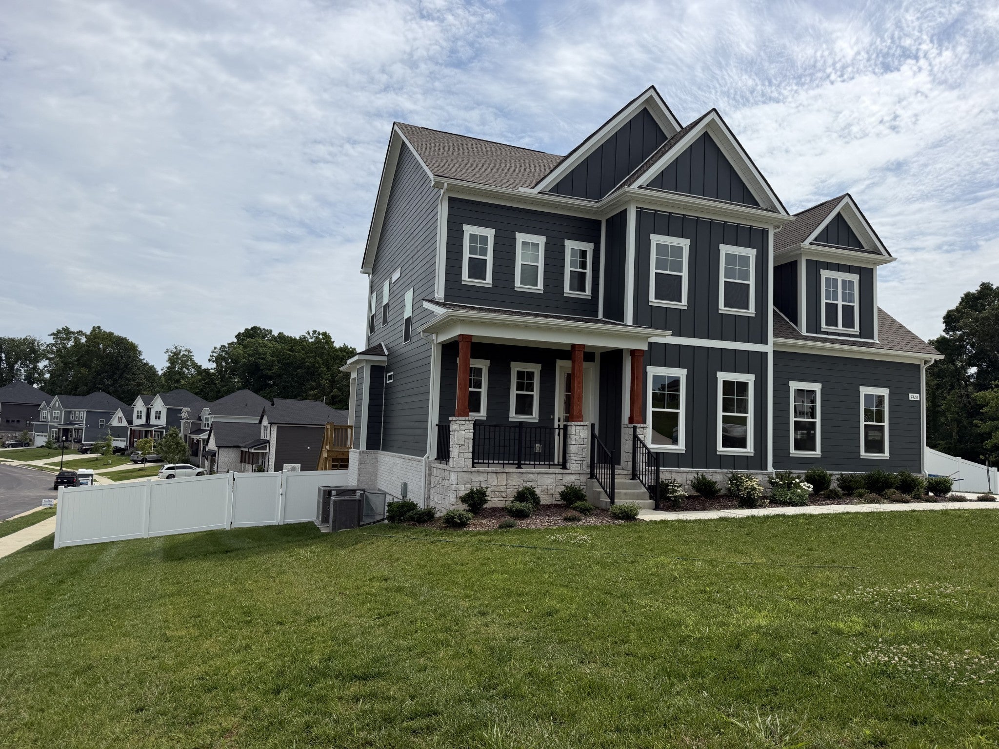 4-bed home for sale in Fairview, TN 37062, 7428 Twill Heights Loop 7428 Twill Heights Loop, Fairview TN 37062 4-bed home, photo 3 of 52