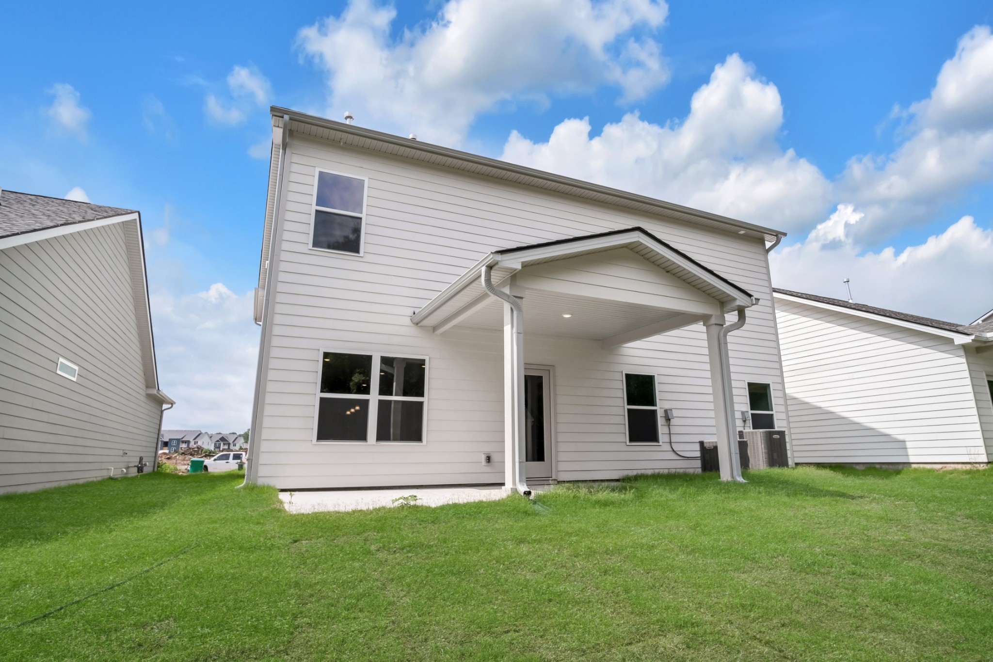 747 Chiswick Ct