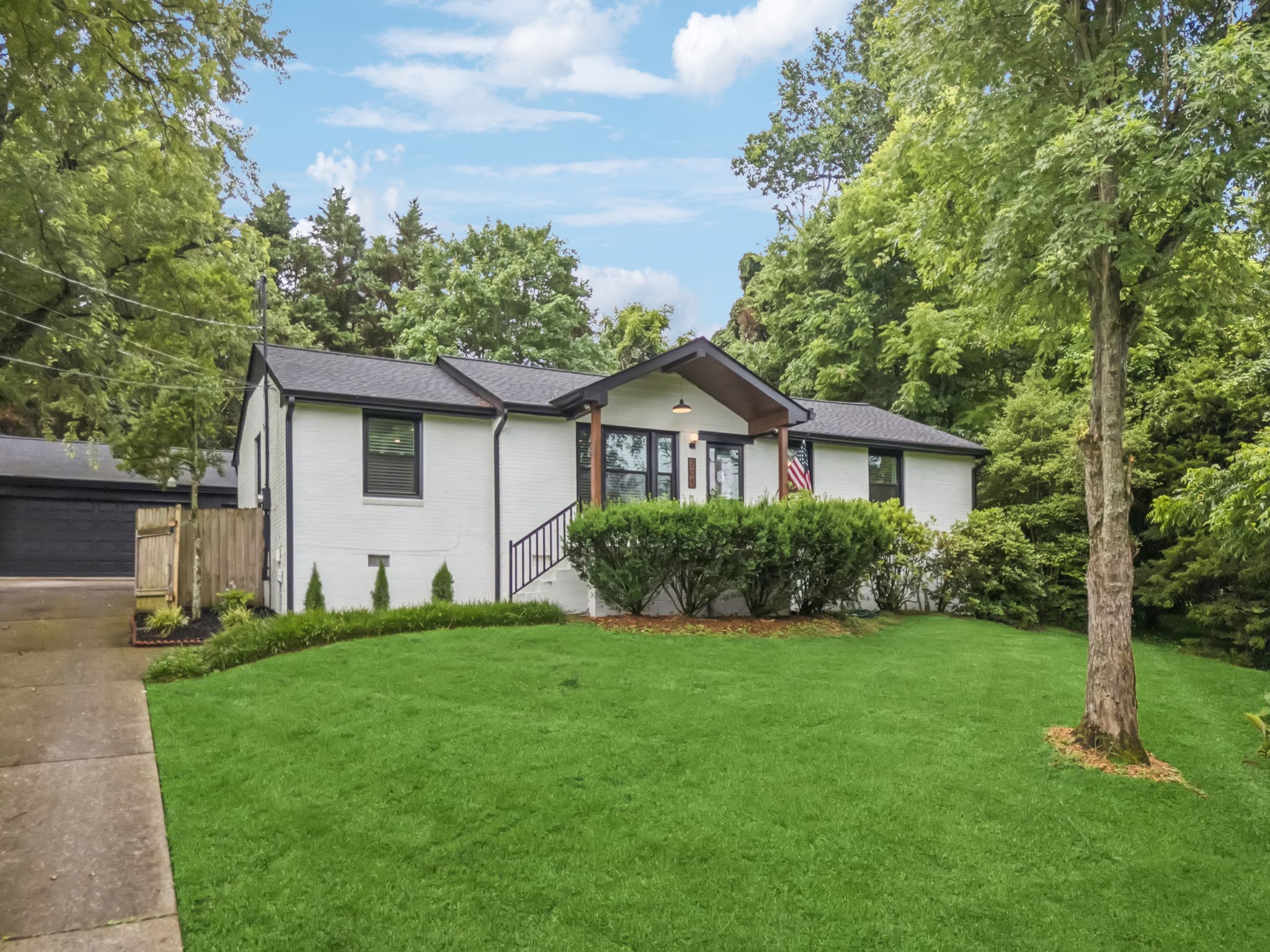 204 Eldon Ct