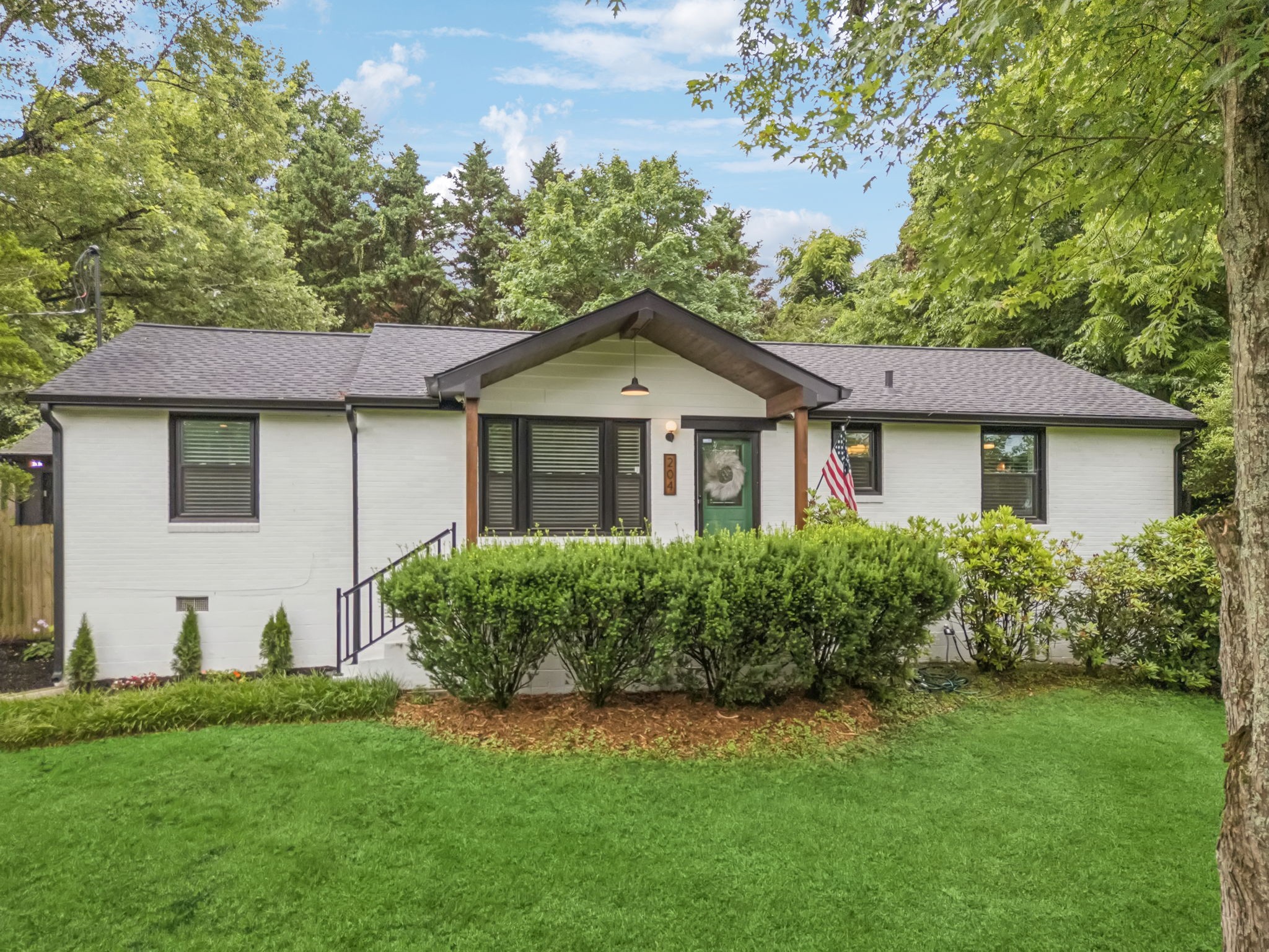 204 Eldon Ct