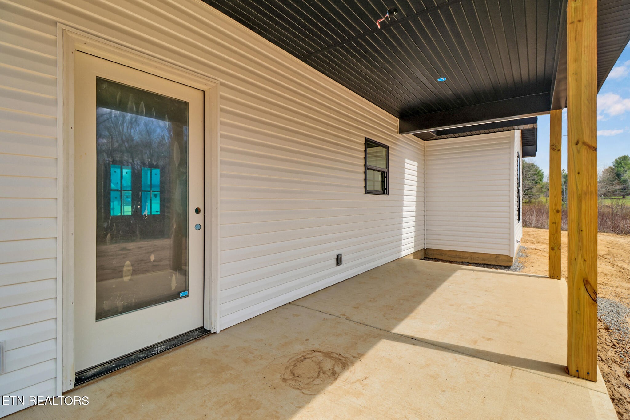1468 Taylor Place Rd