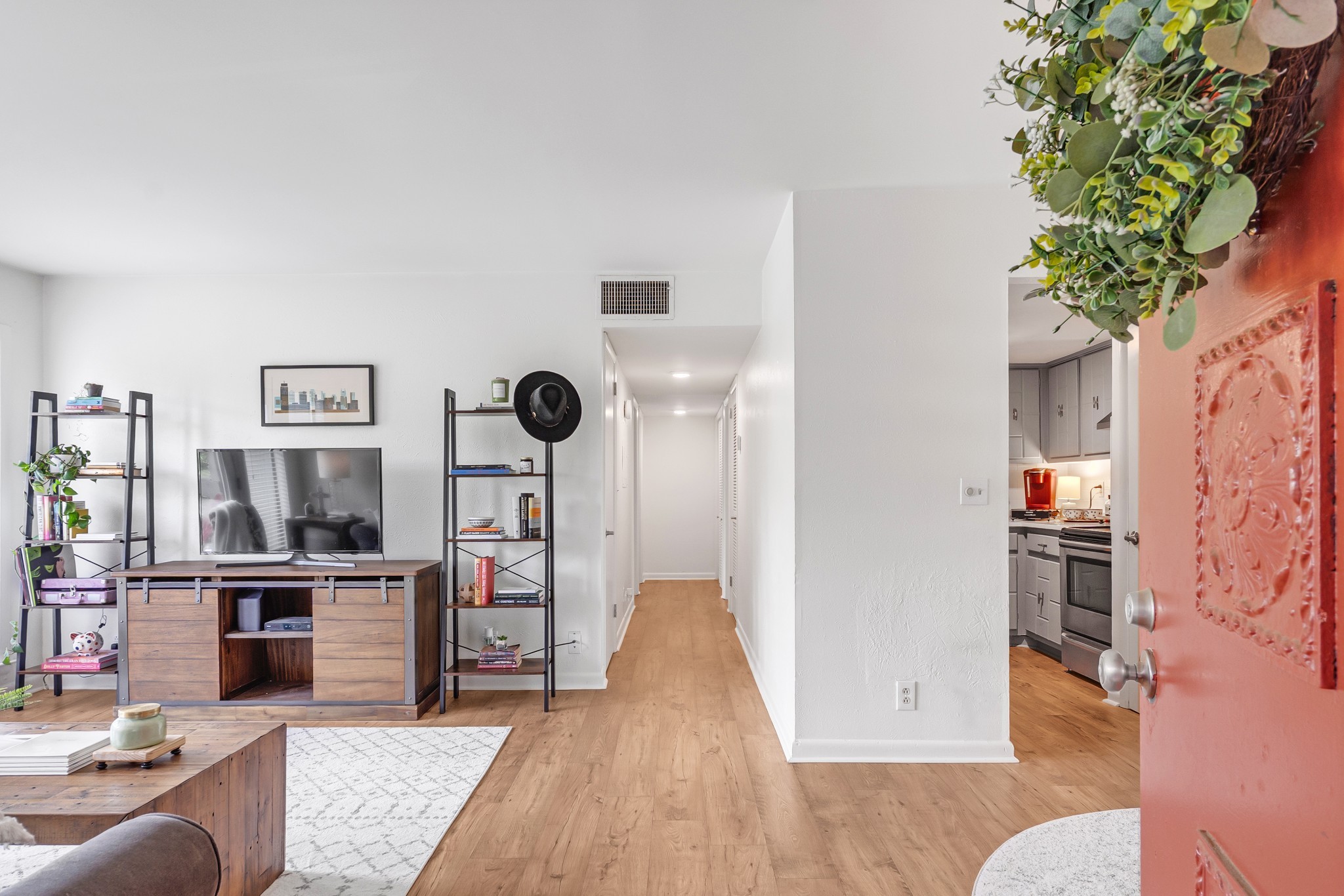 21 Vaughns  Gap Rd 88F