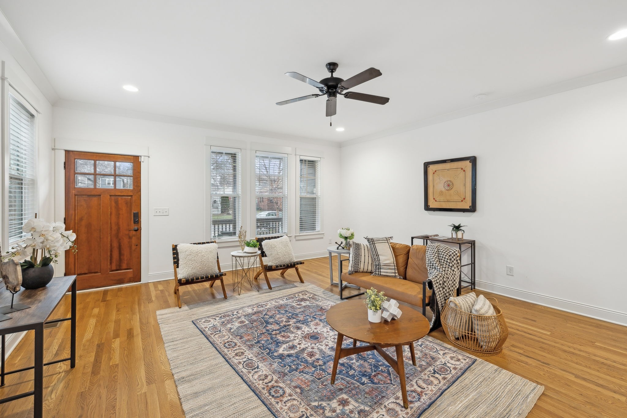 Nashville, Tennessee 37210, United States, 3 Bedrooms Bedrooms, ,3 BathroomsBathrooms,Residential,Pending,7907