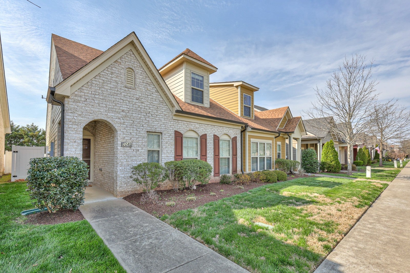 2240 Cason Ln