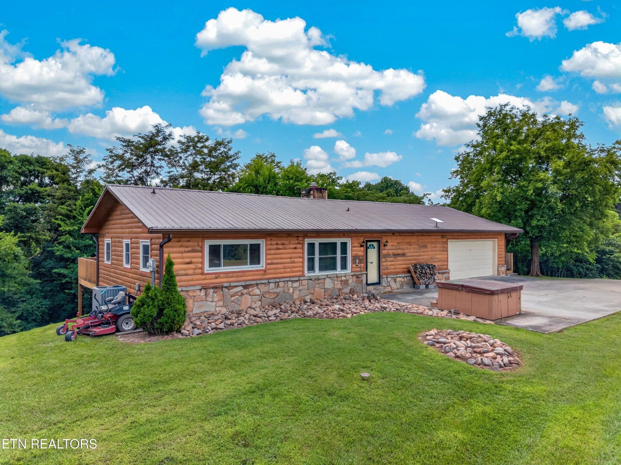 2829 Indian Creek Rd
