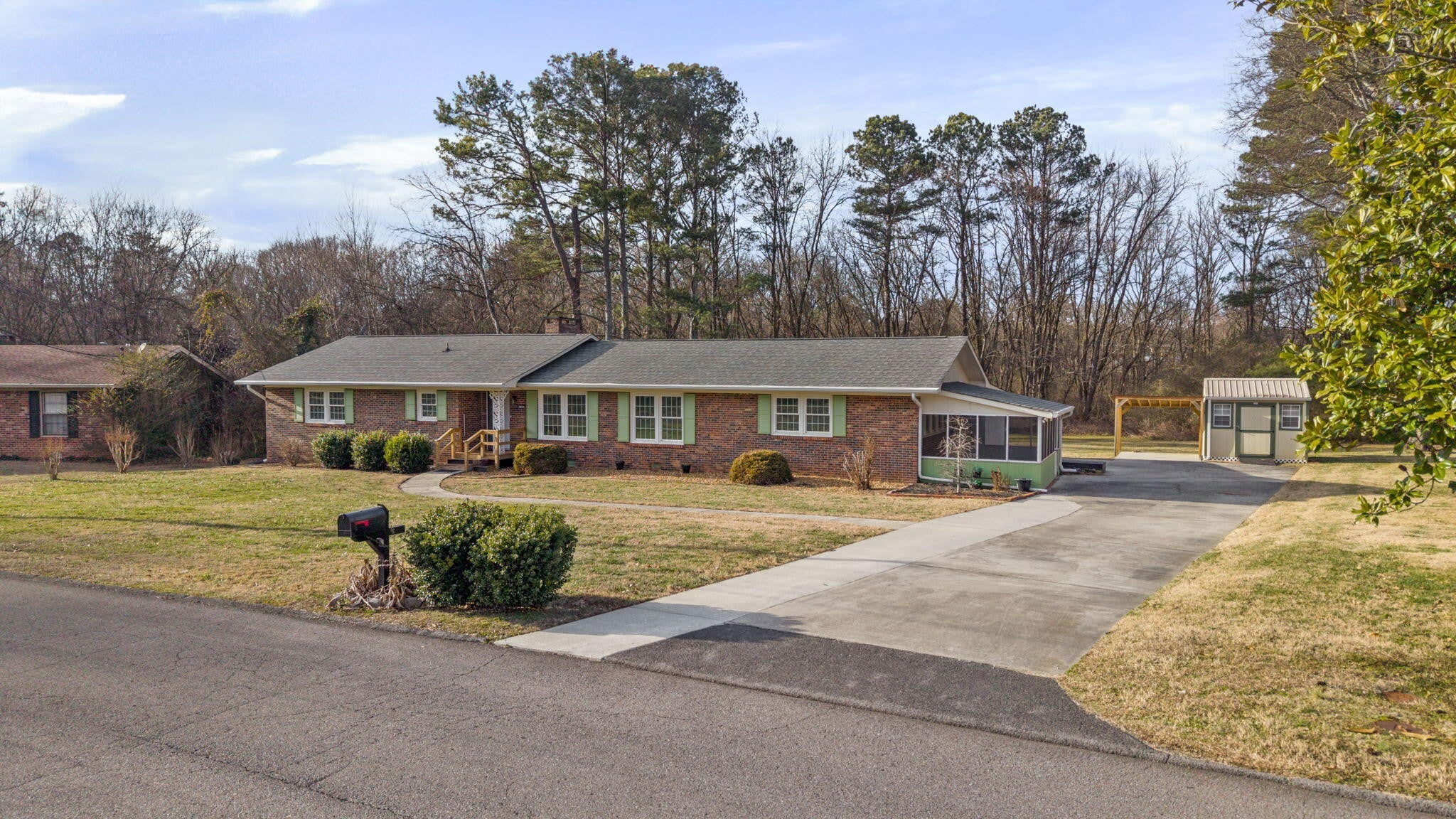3613 Bowman Circle Drive NE
