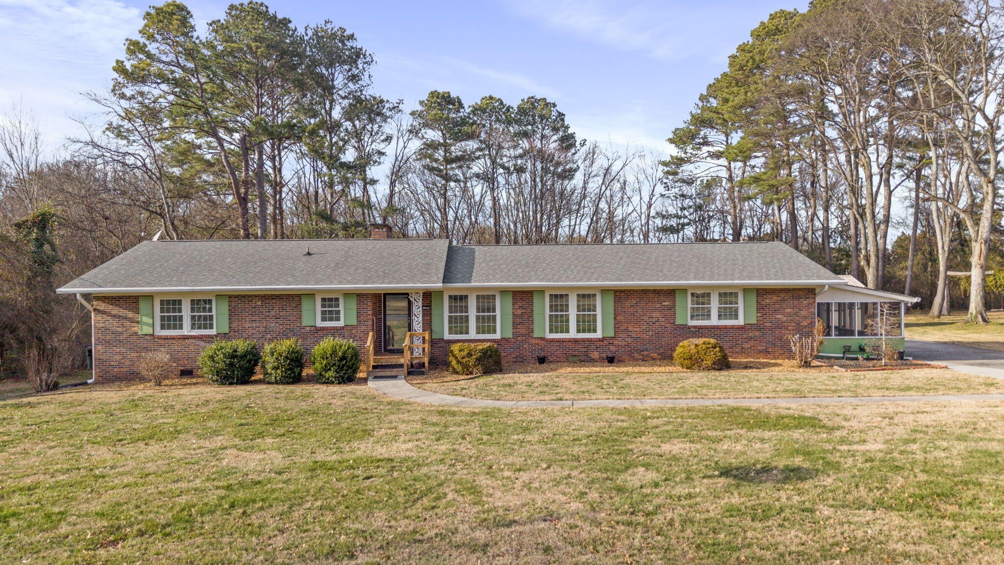 3613 Bowman Circle Drive NE