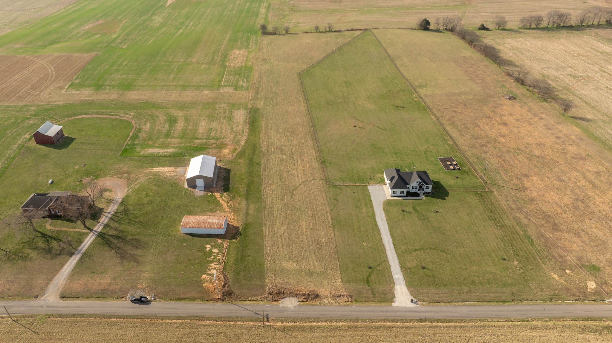 5561 Borthick Rd