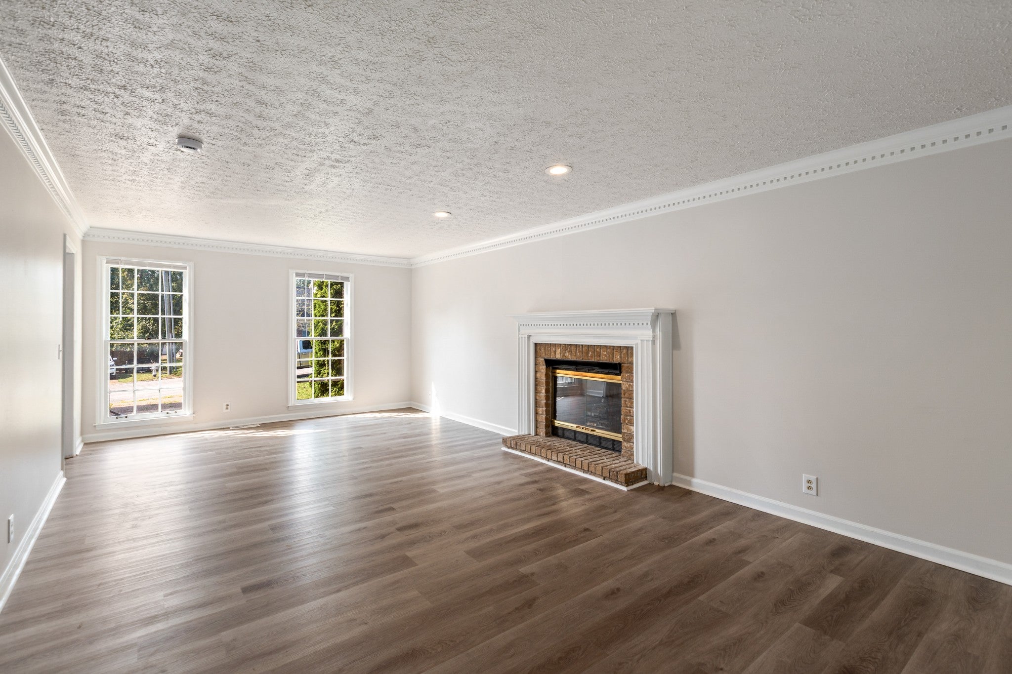 7408 River Park Dr