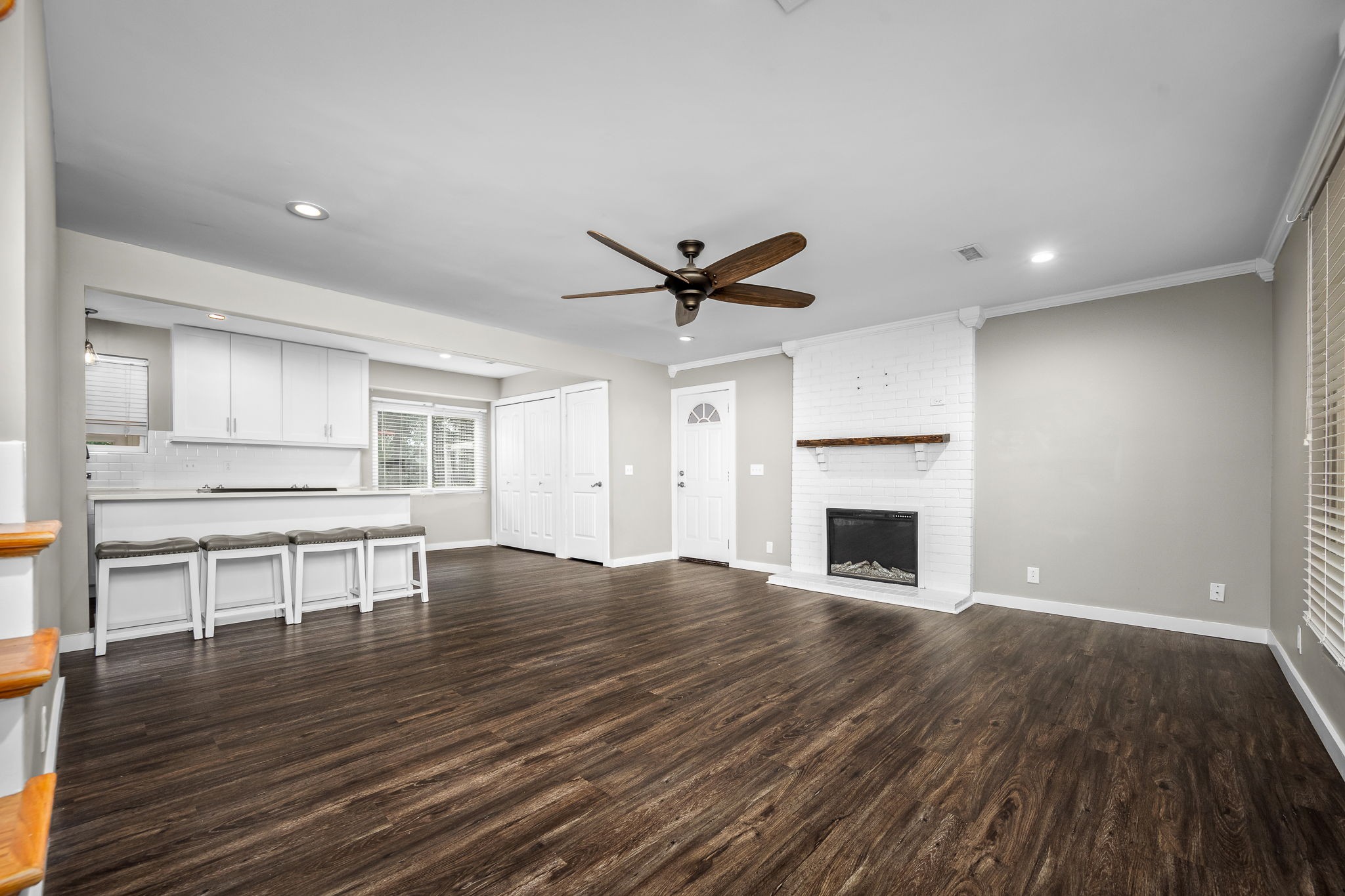 109 Berrywood Dr