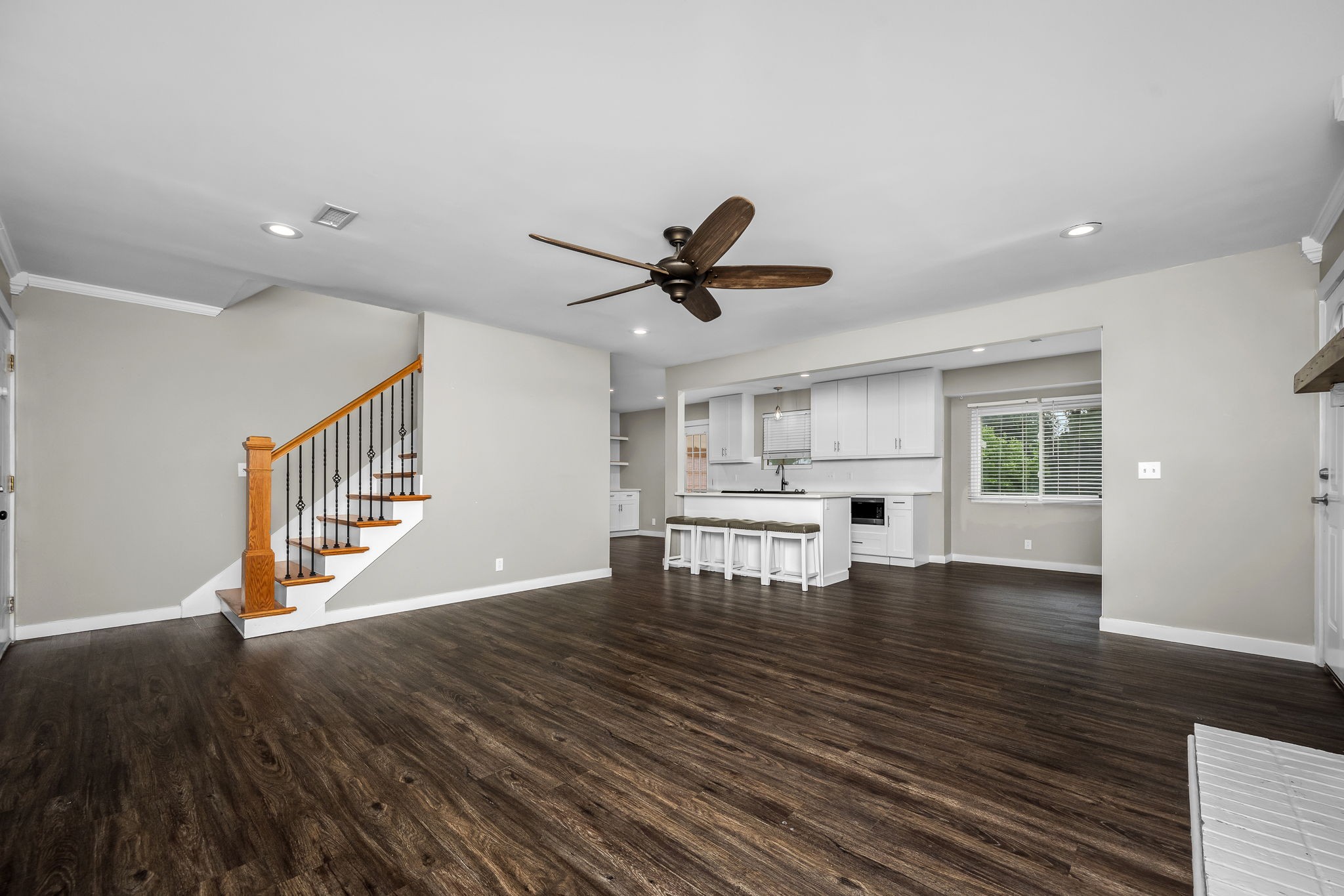 109 Berrywood Dr