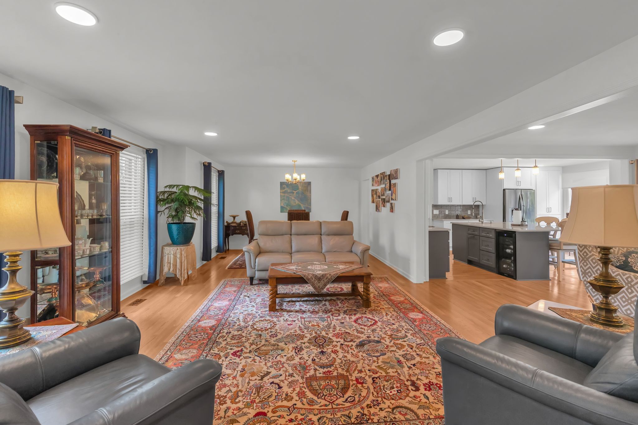 1407 Bowman Ln