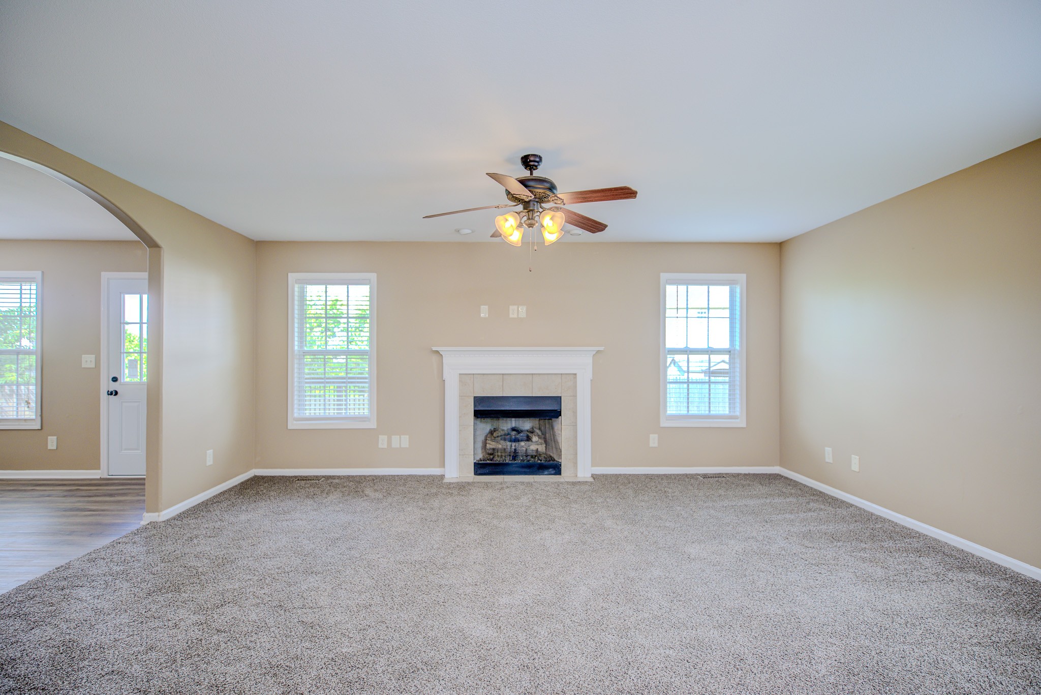 3344 Melissa Ln