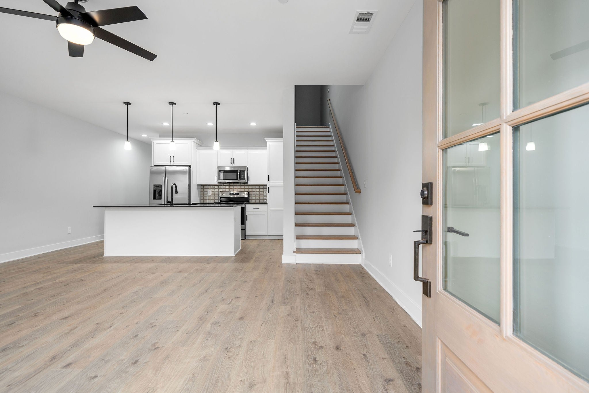 120 Savannah Ave