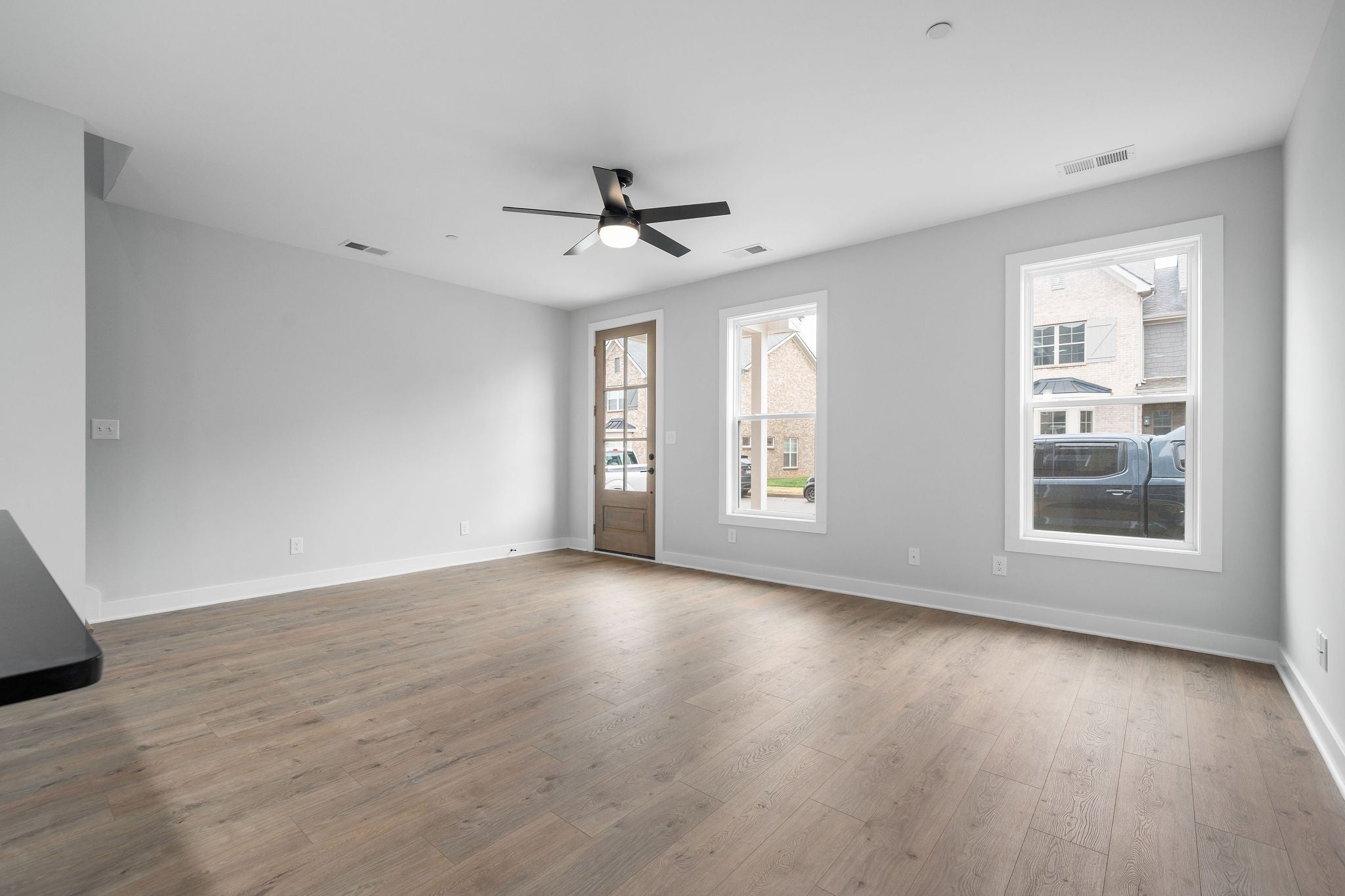 120 Savannah Ave