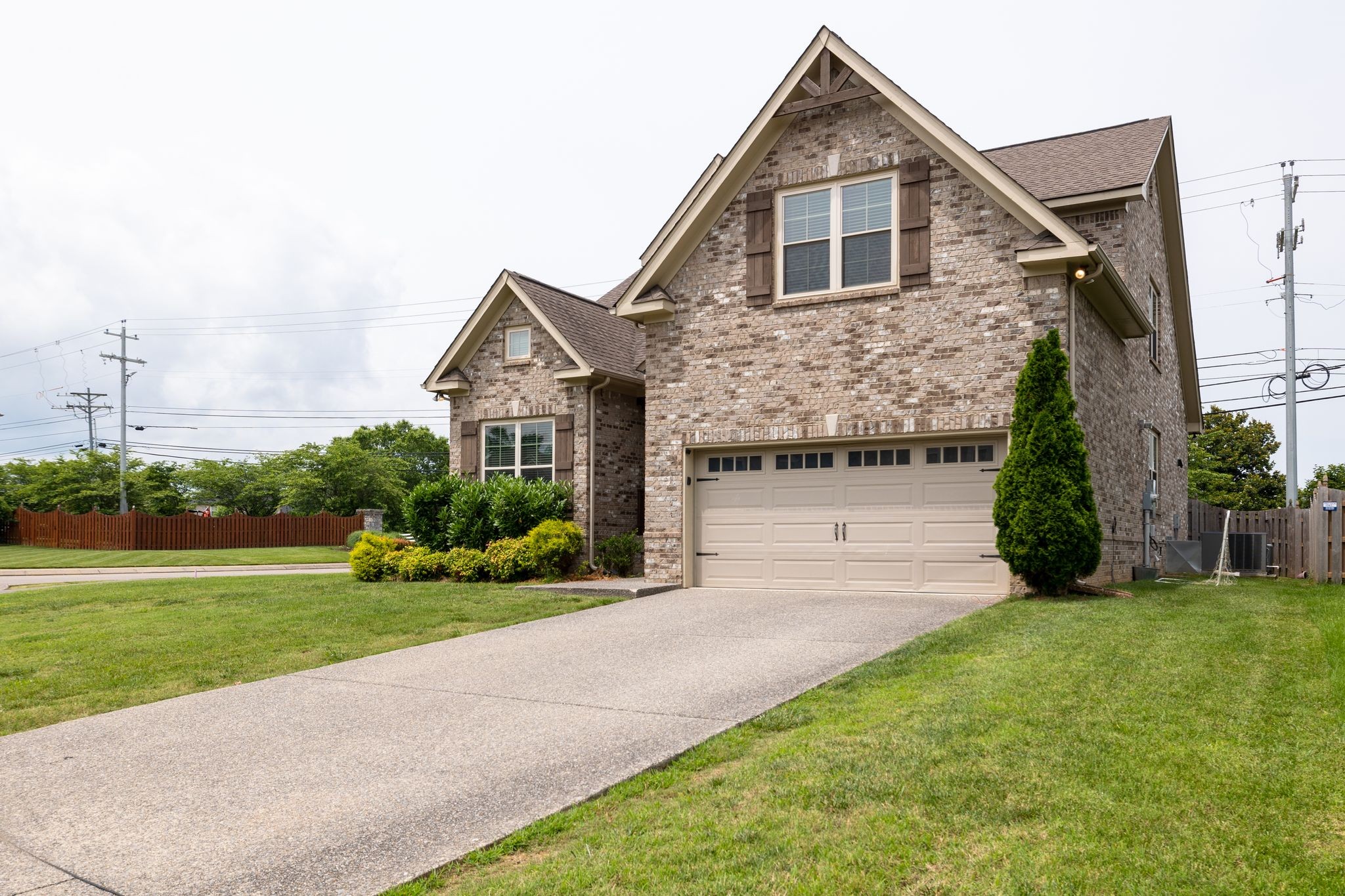 2001 Katach Ct