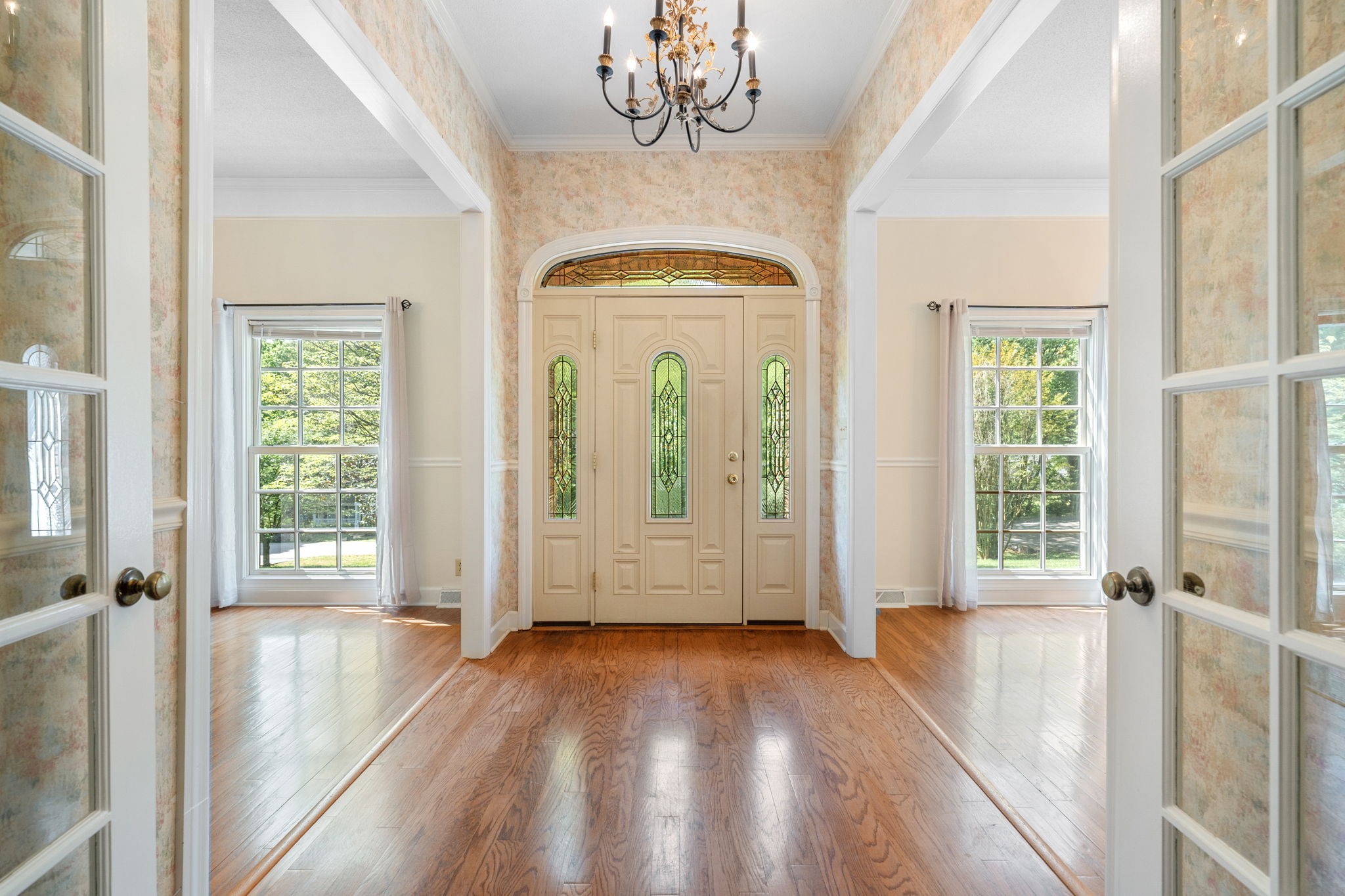 Clarksville, Tennessee 37043, United States, 3 Bedrooms Bedrooms, ,3 BathroomsBathrooms,Residential,Active,216976