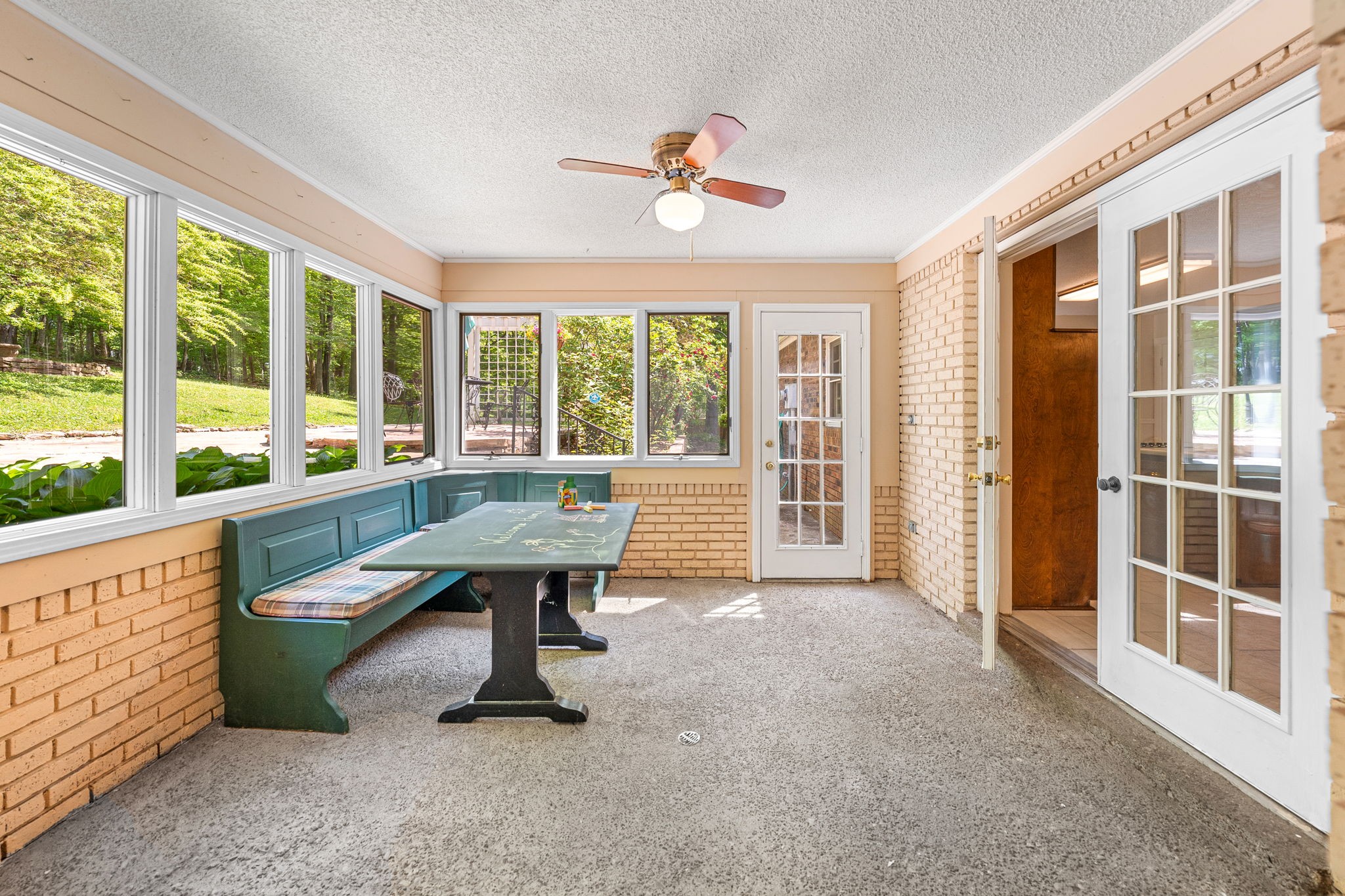 Clarksville, Tennessee 37043, United States, 3 Bedrooms Bedrooms, ,3 BathroomsBathrooms,Residential,Active,216976