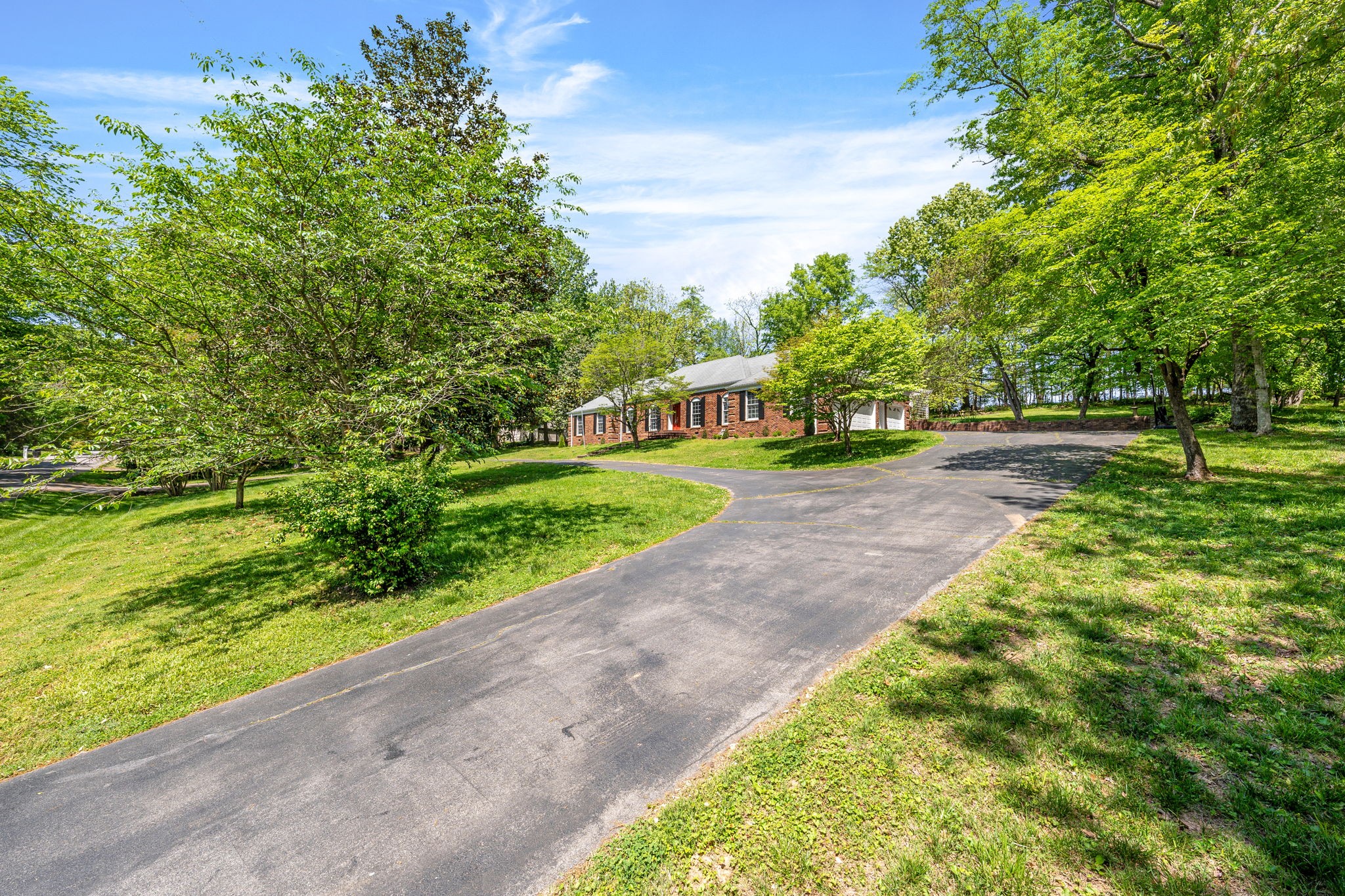 Clarksville, Tennessee 37043, United States, 3 Bedrooms Bedrooms, ,3 BathroomsBathrooms,Residential,Active,216976